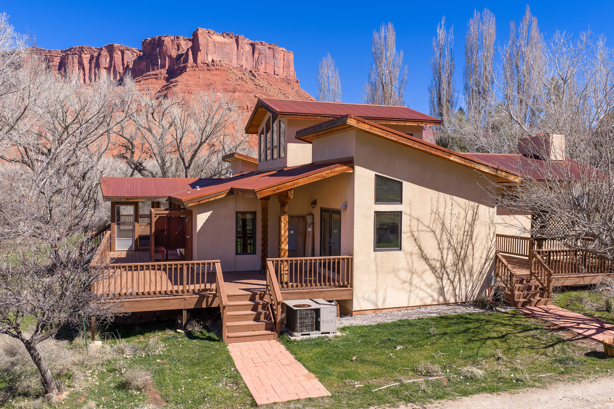 main property photo 39