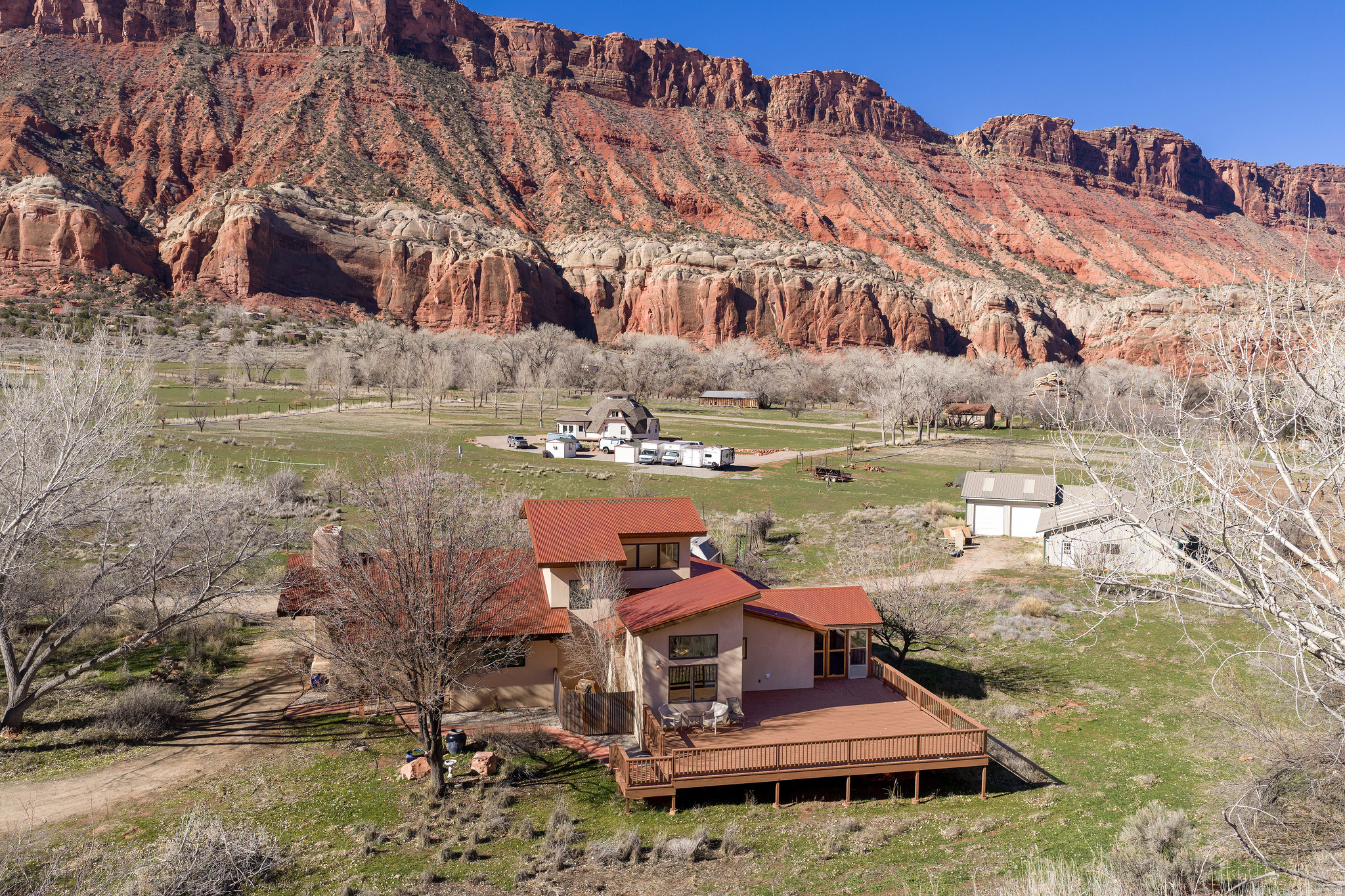main property photo 46