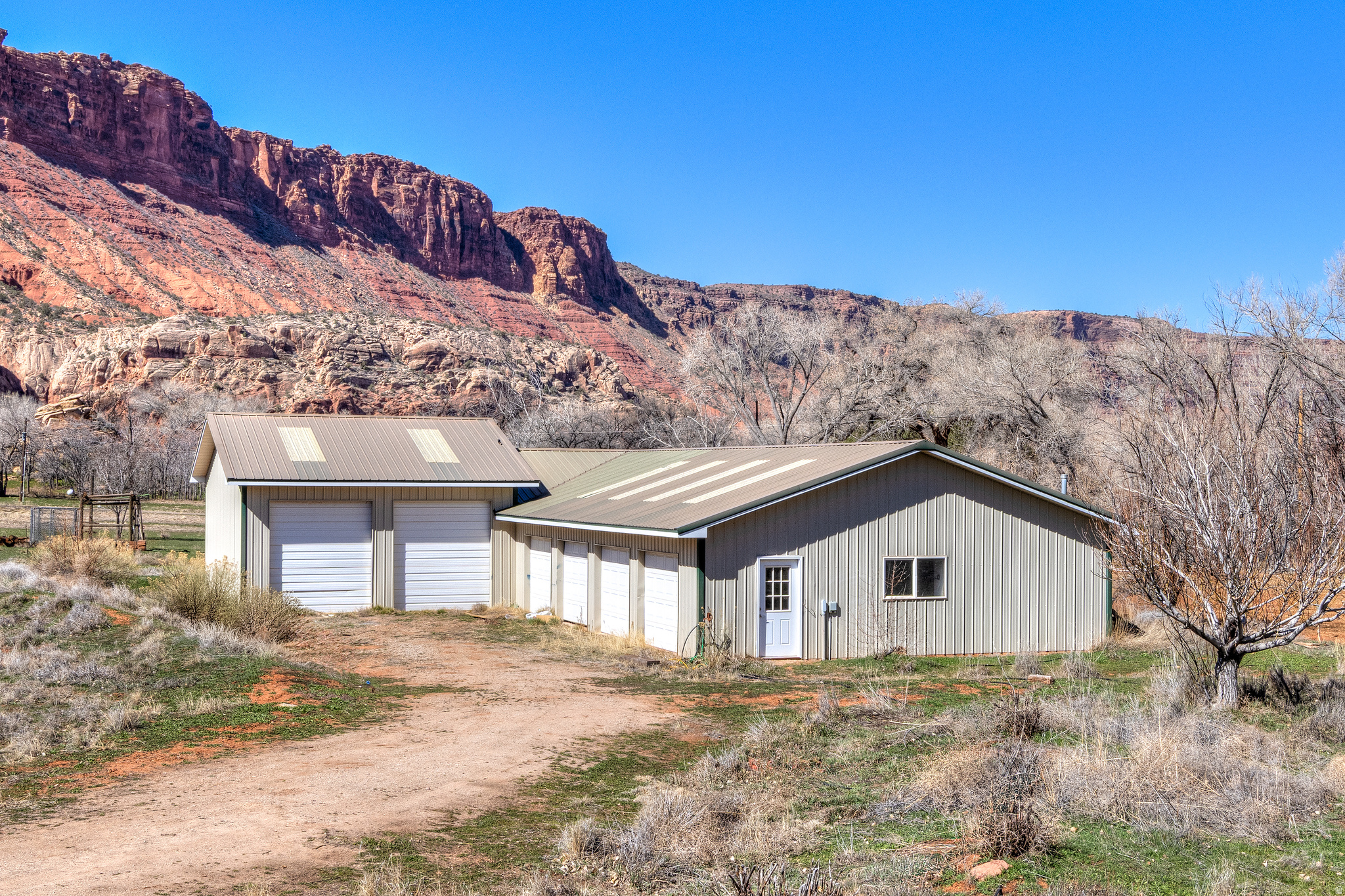 main property photo 50