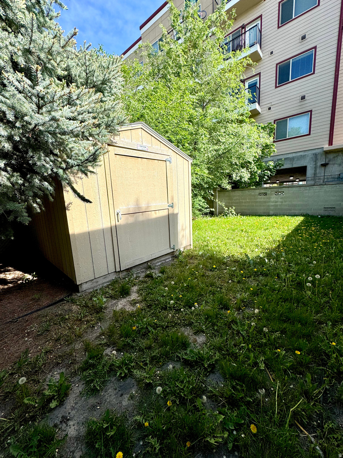 main property photo 5