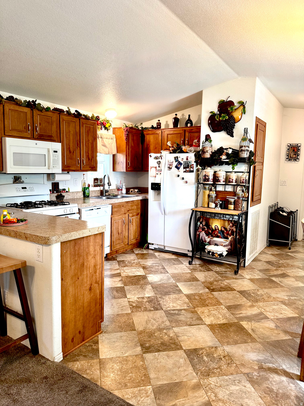 main property photo 9
