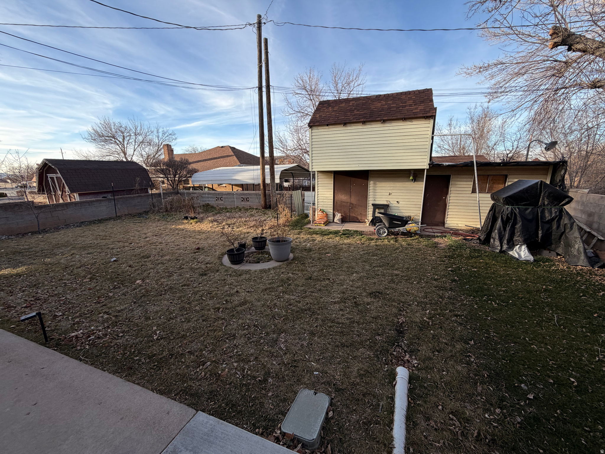 main property photo 34
