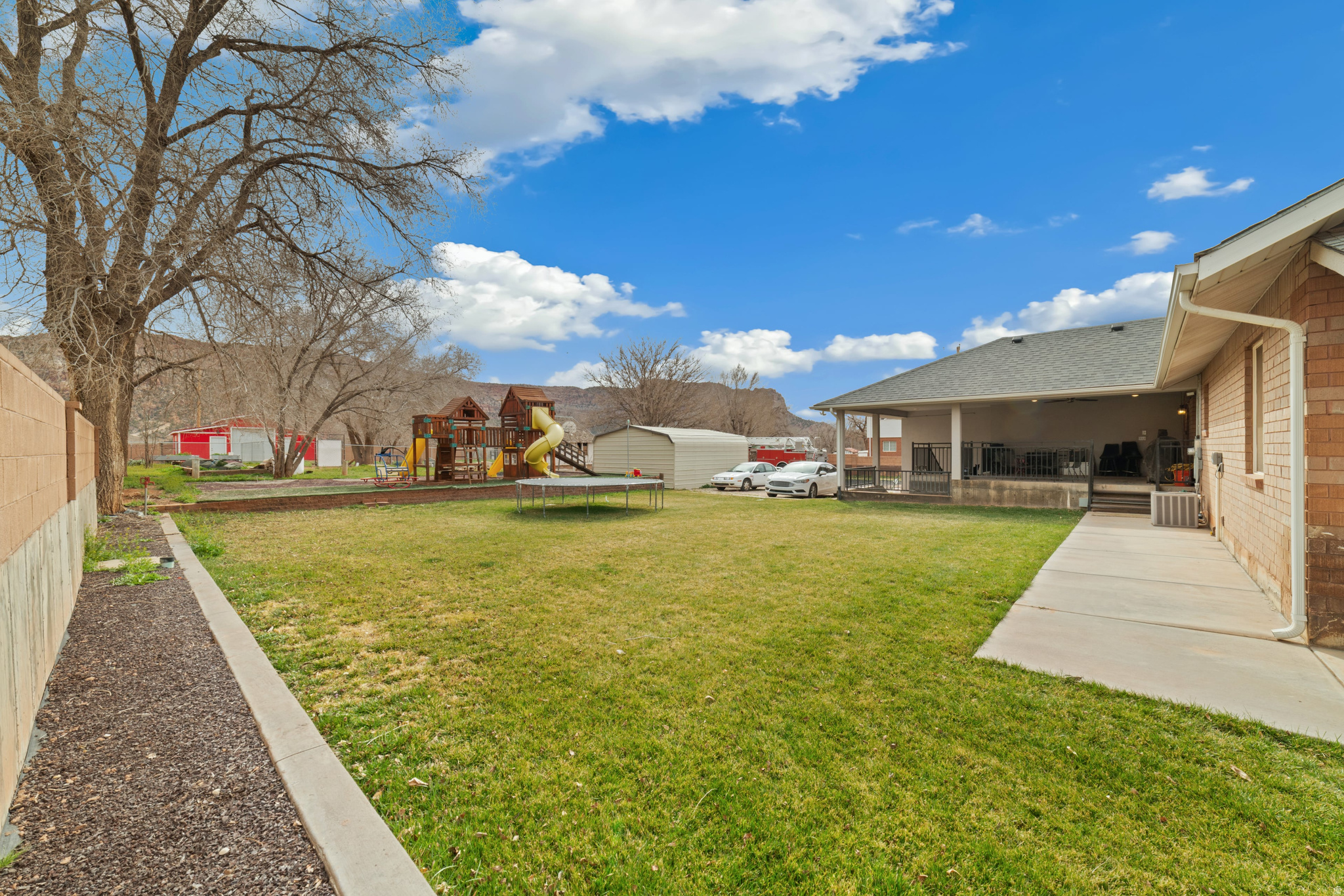 main property photo 33