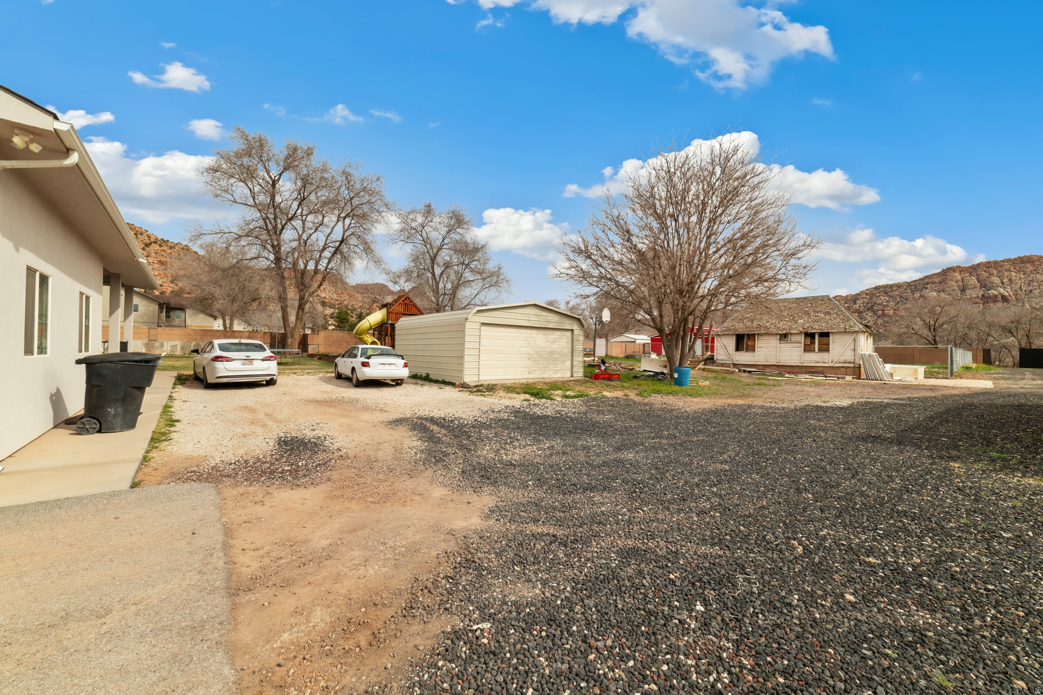 main property photo 38