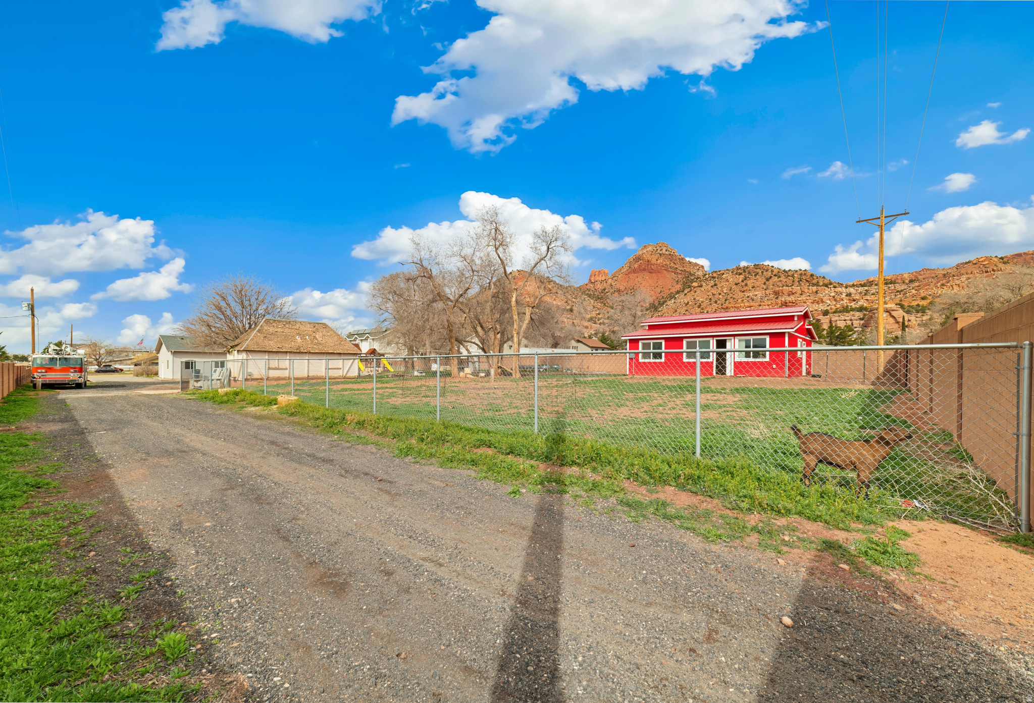 main property photo 41