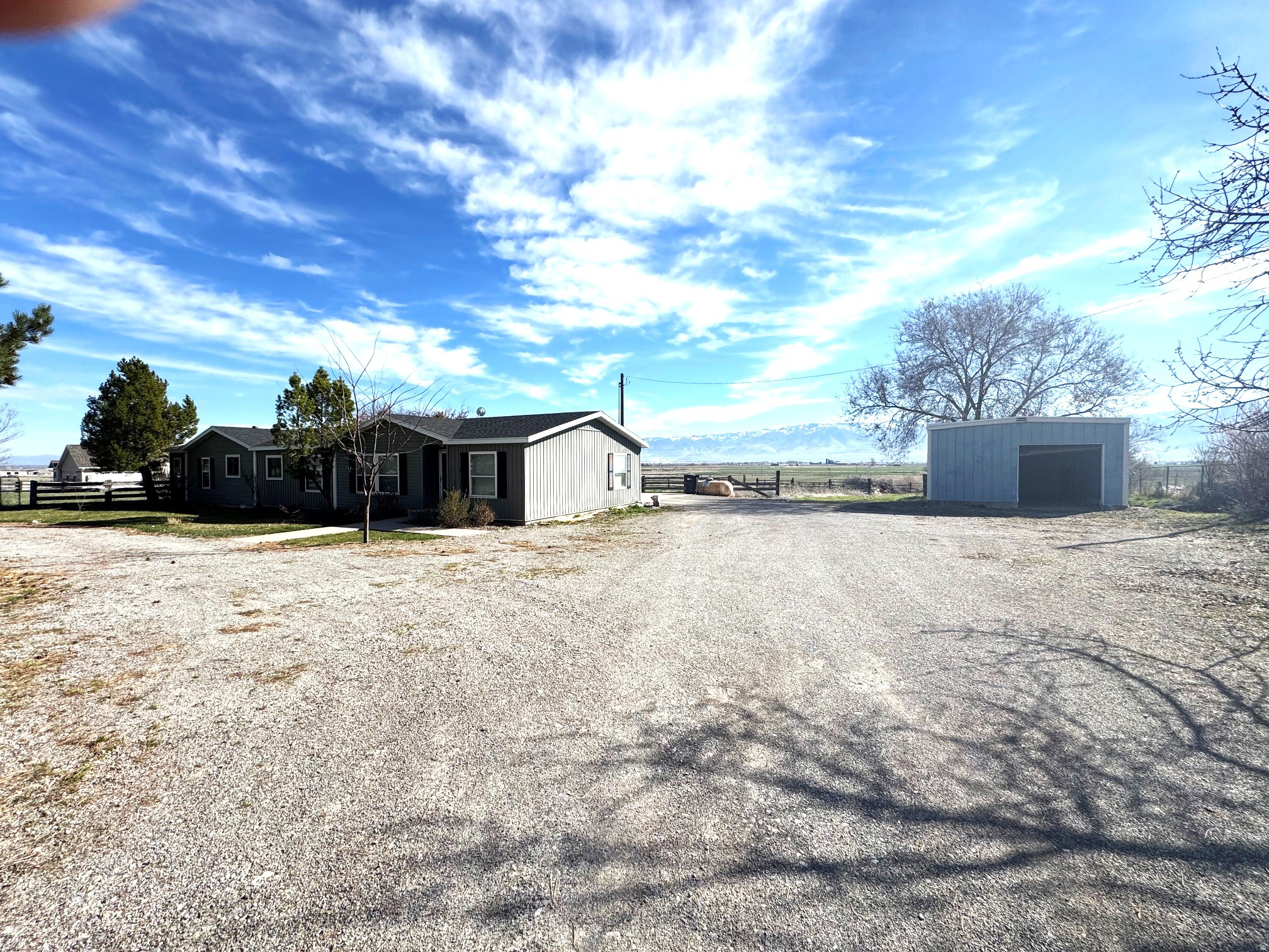 main property photo 38