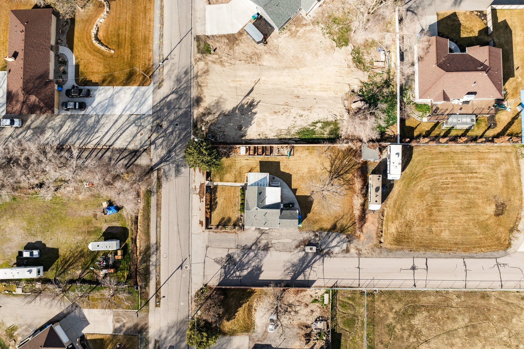 main property photo 39