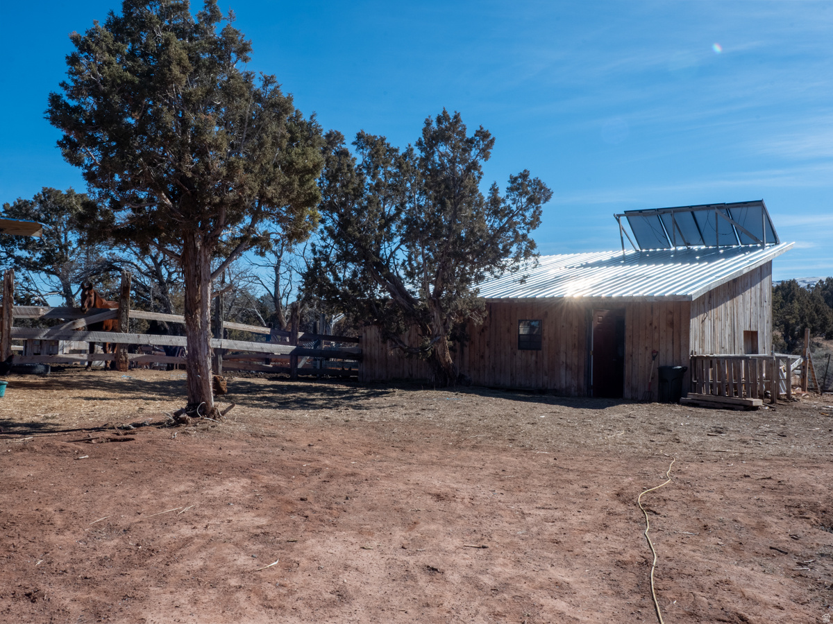 main property photo 10