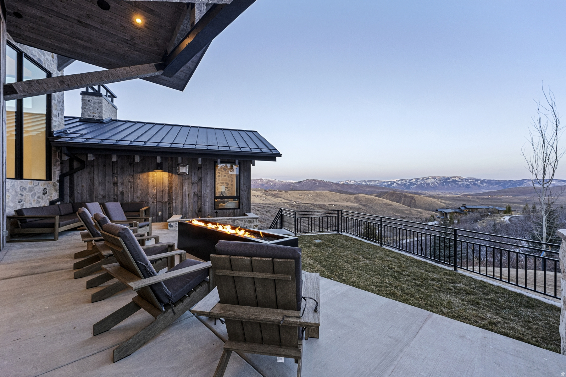 main property photo 60