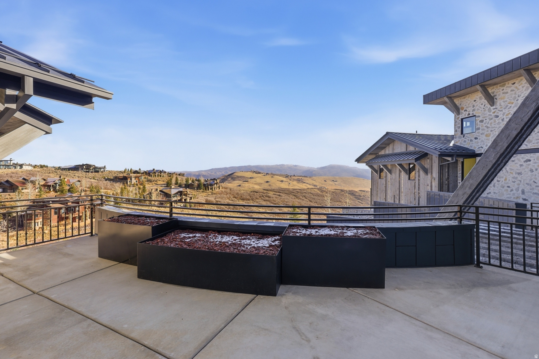 main property photo 63