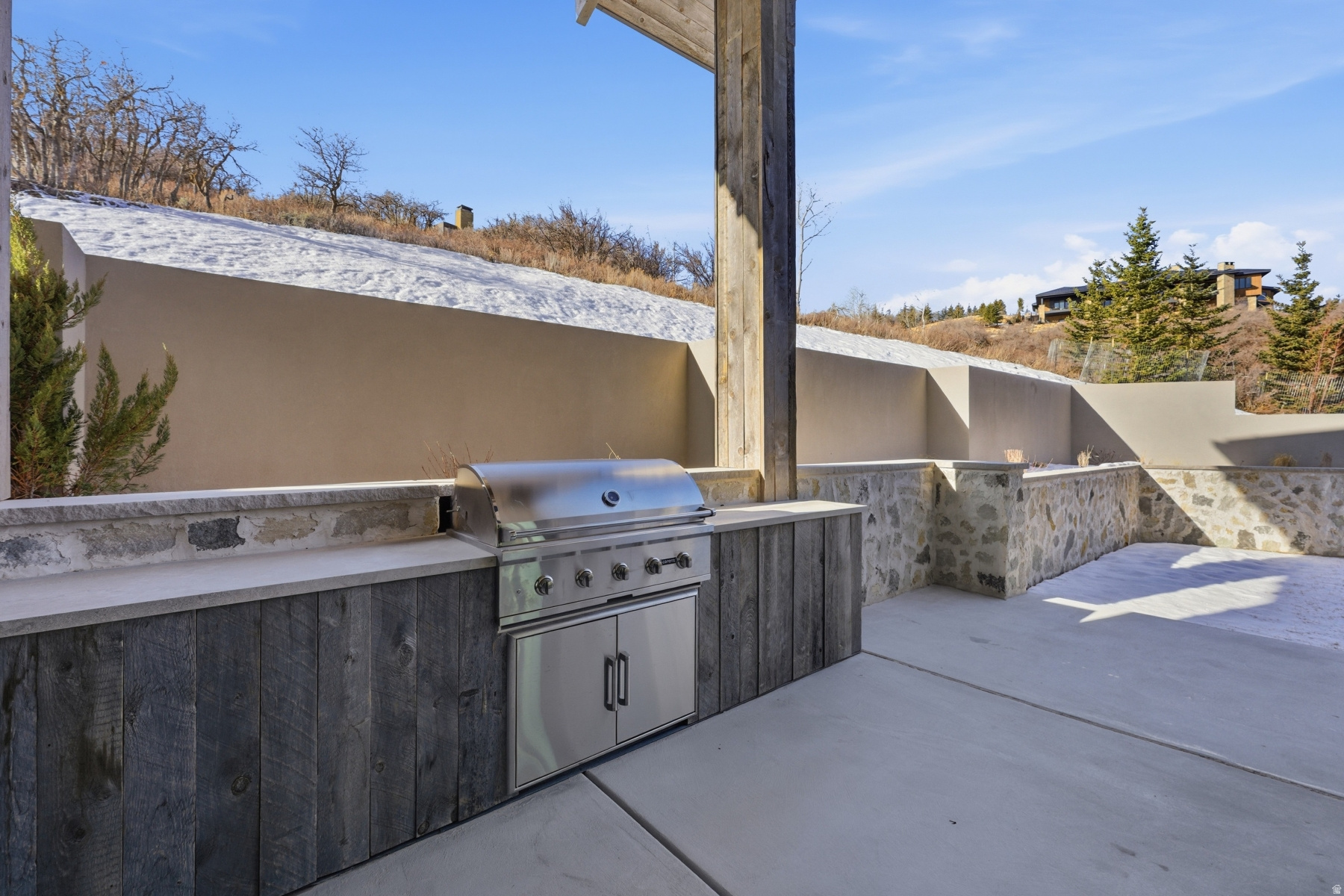 main property photo 64