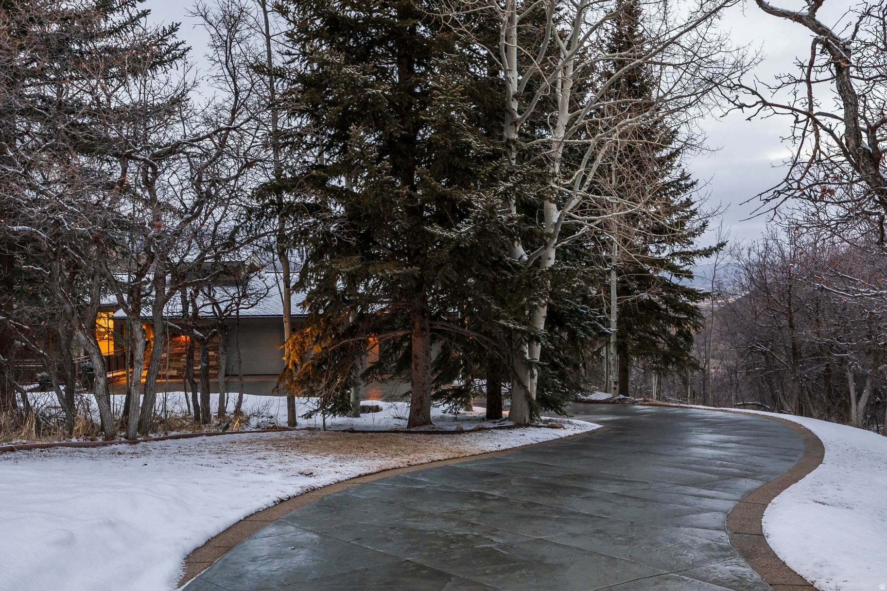 main property photo 45