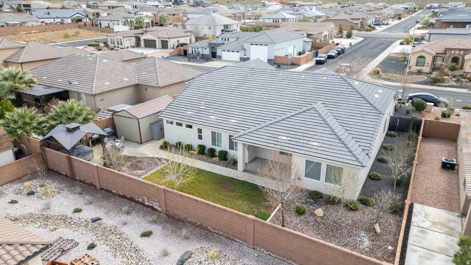 main property photo 43