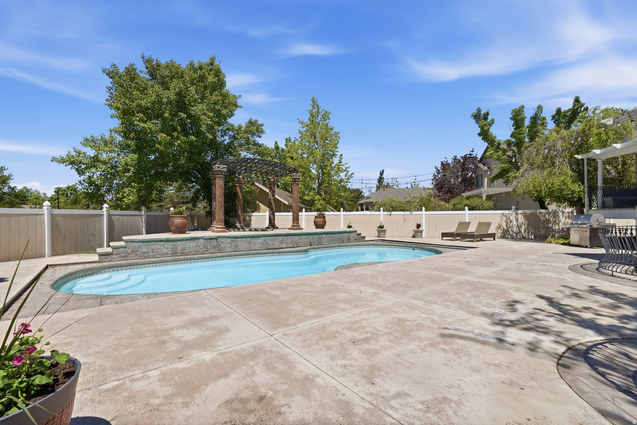main property photo 91