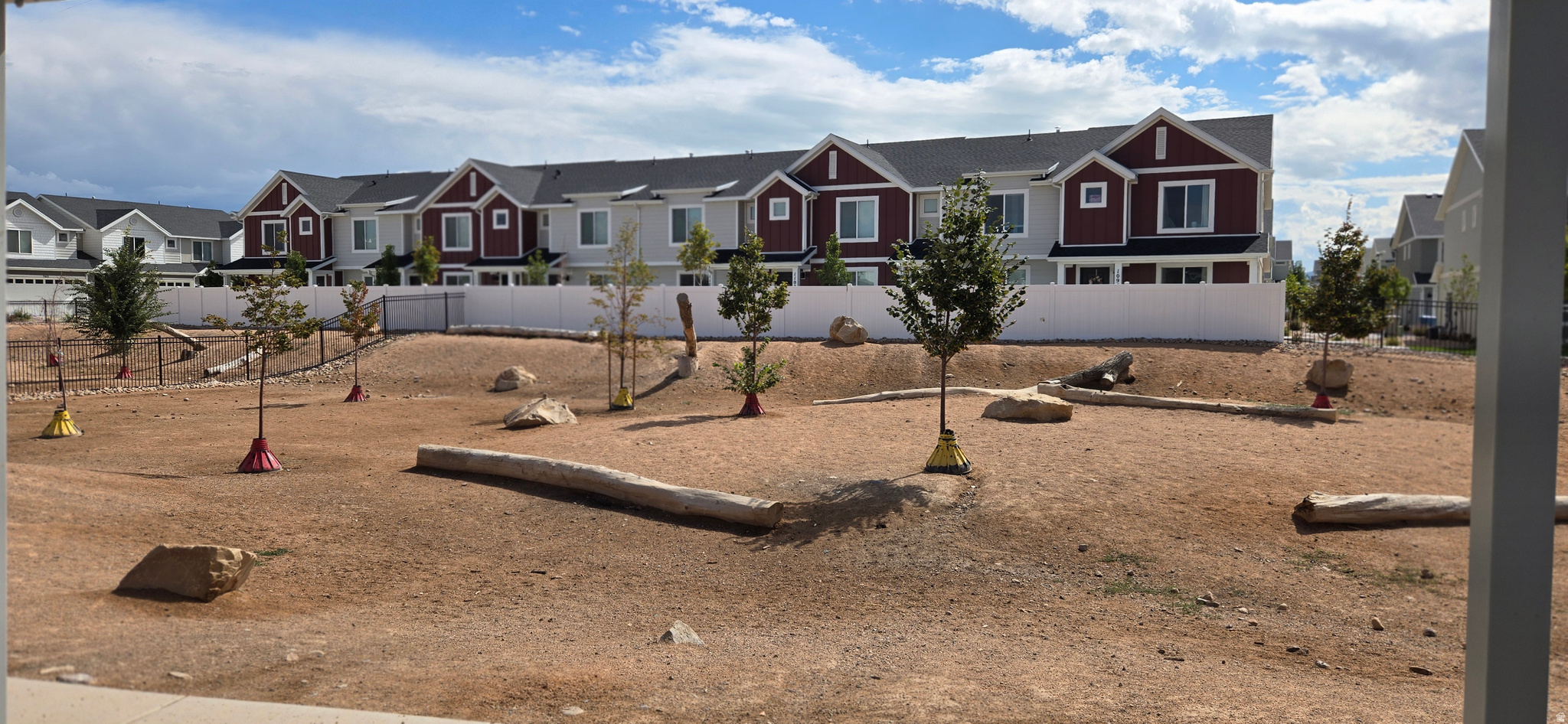 main property photo 16