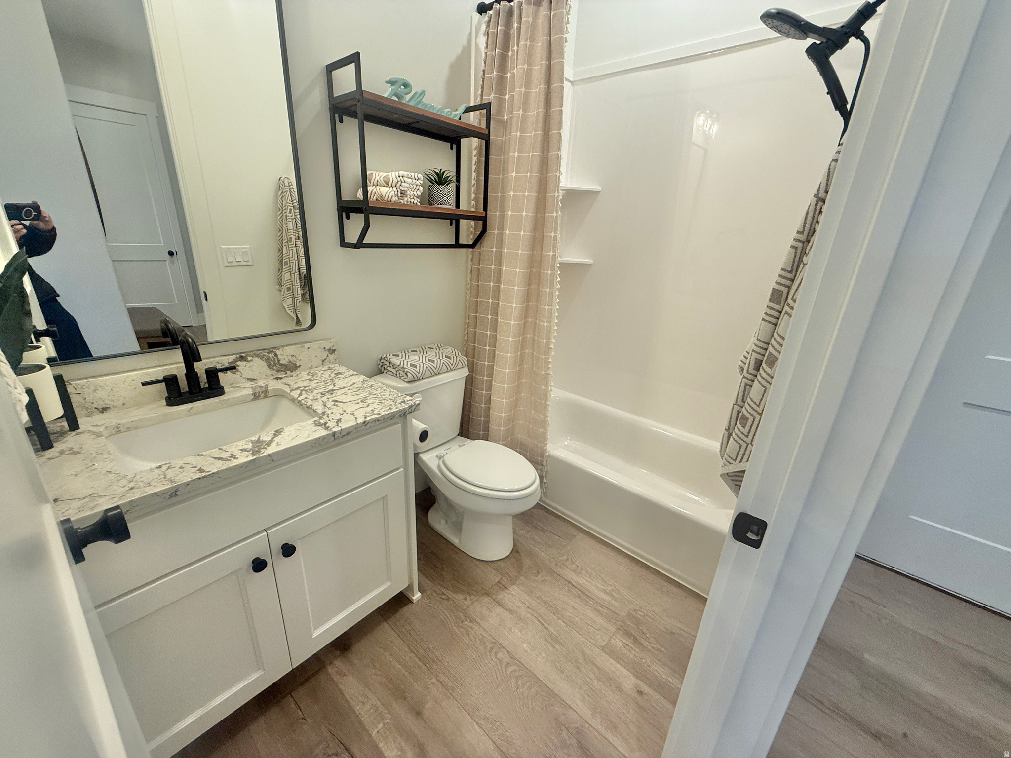 main property photo 70