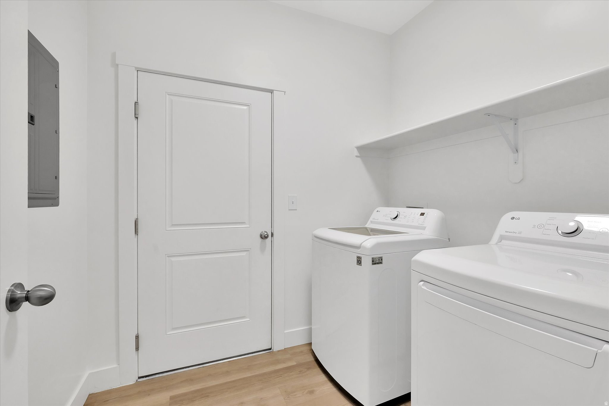 main property photo 16