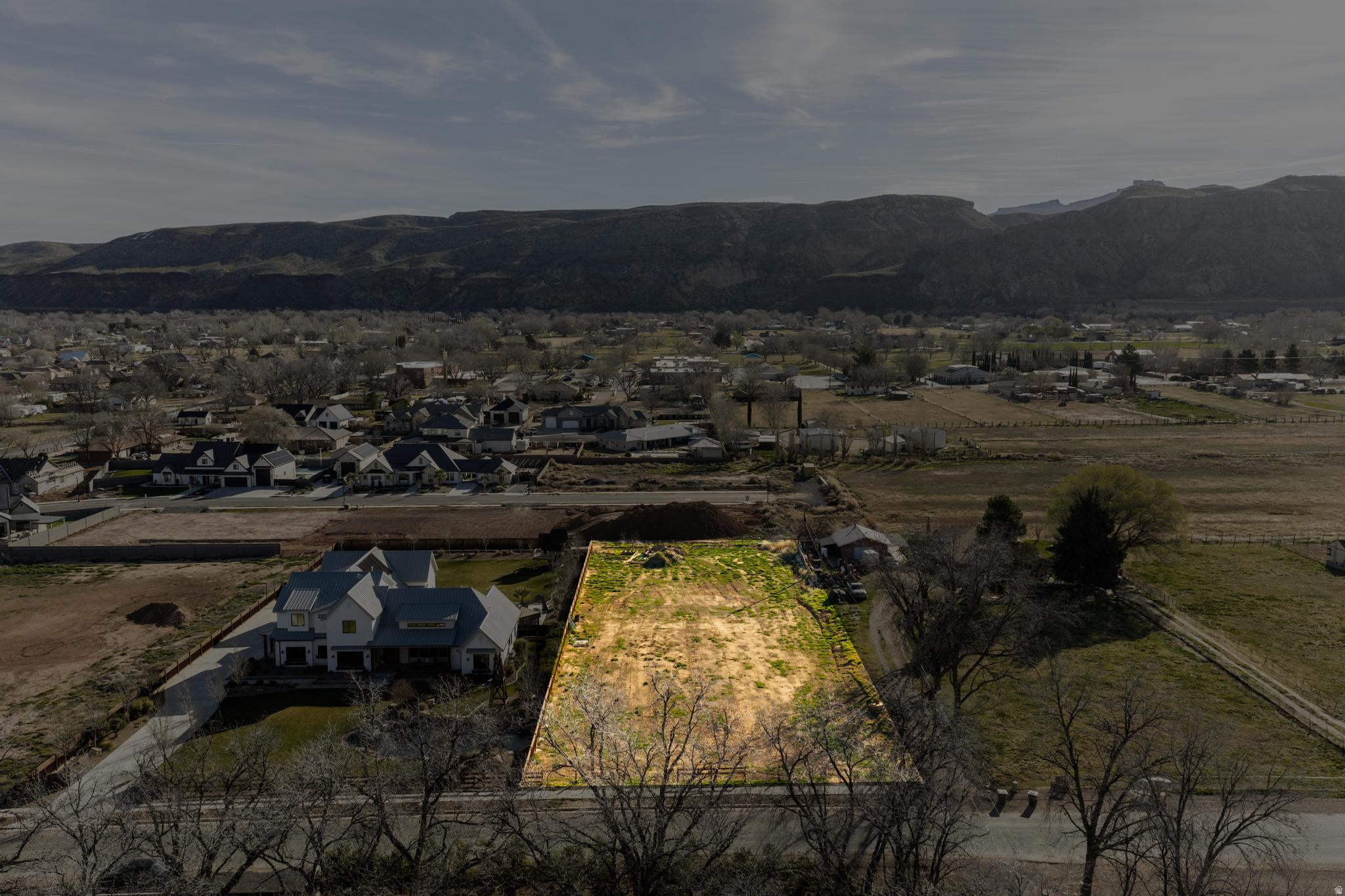 main property photo 16