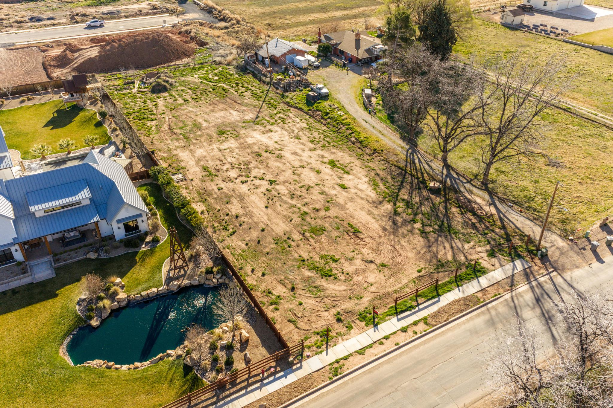 main property photo 4