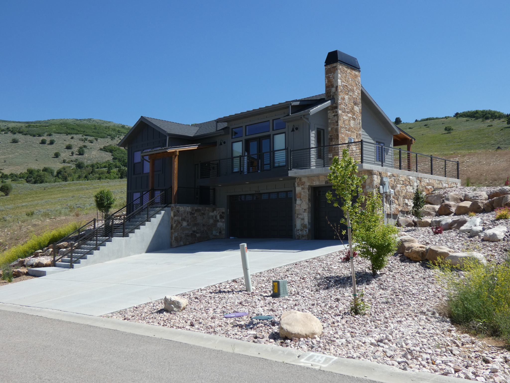 main property photo 9