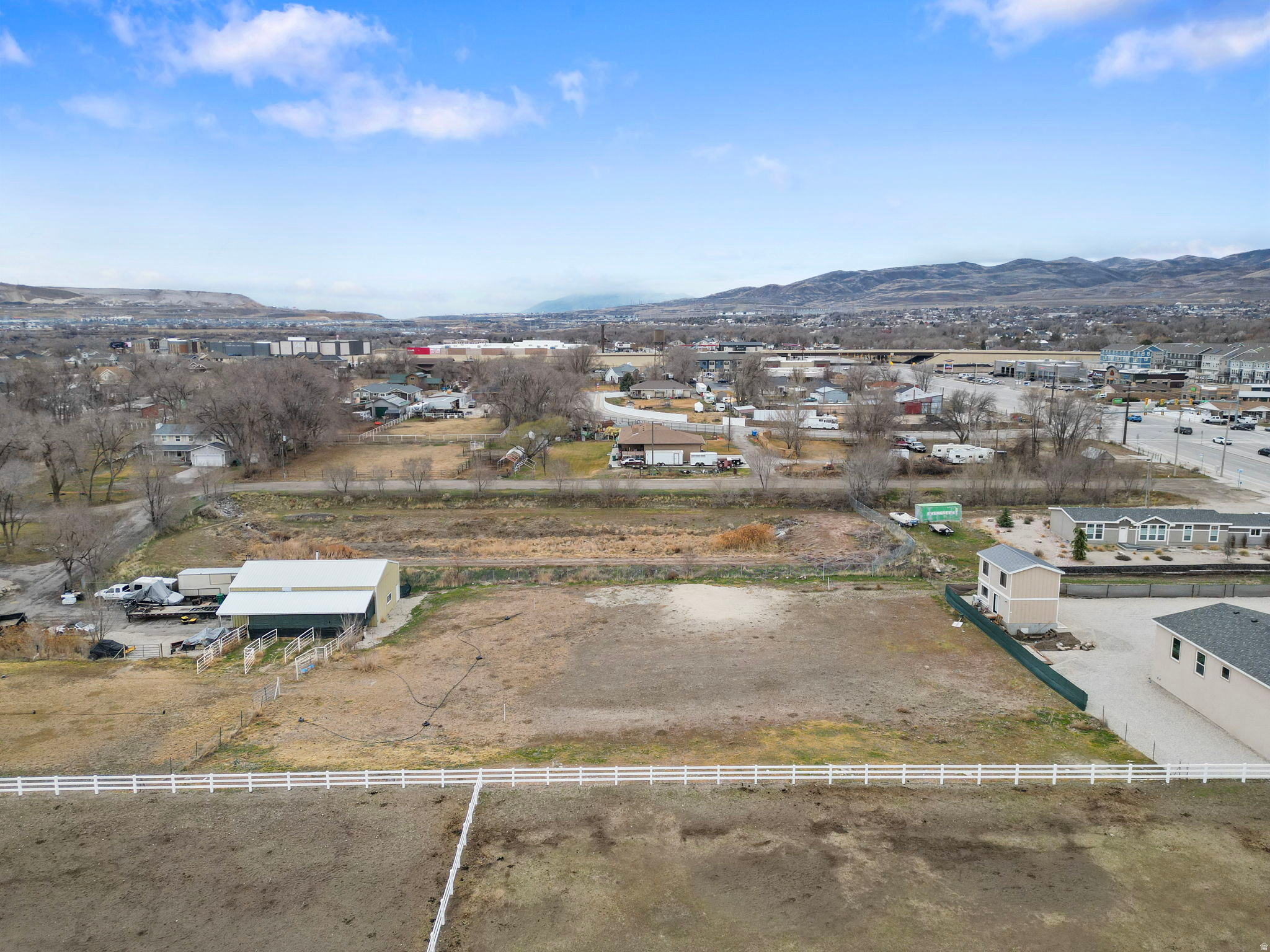 main property photo 17