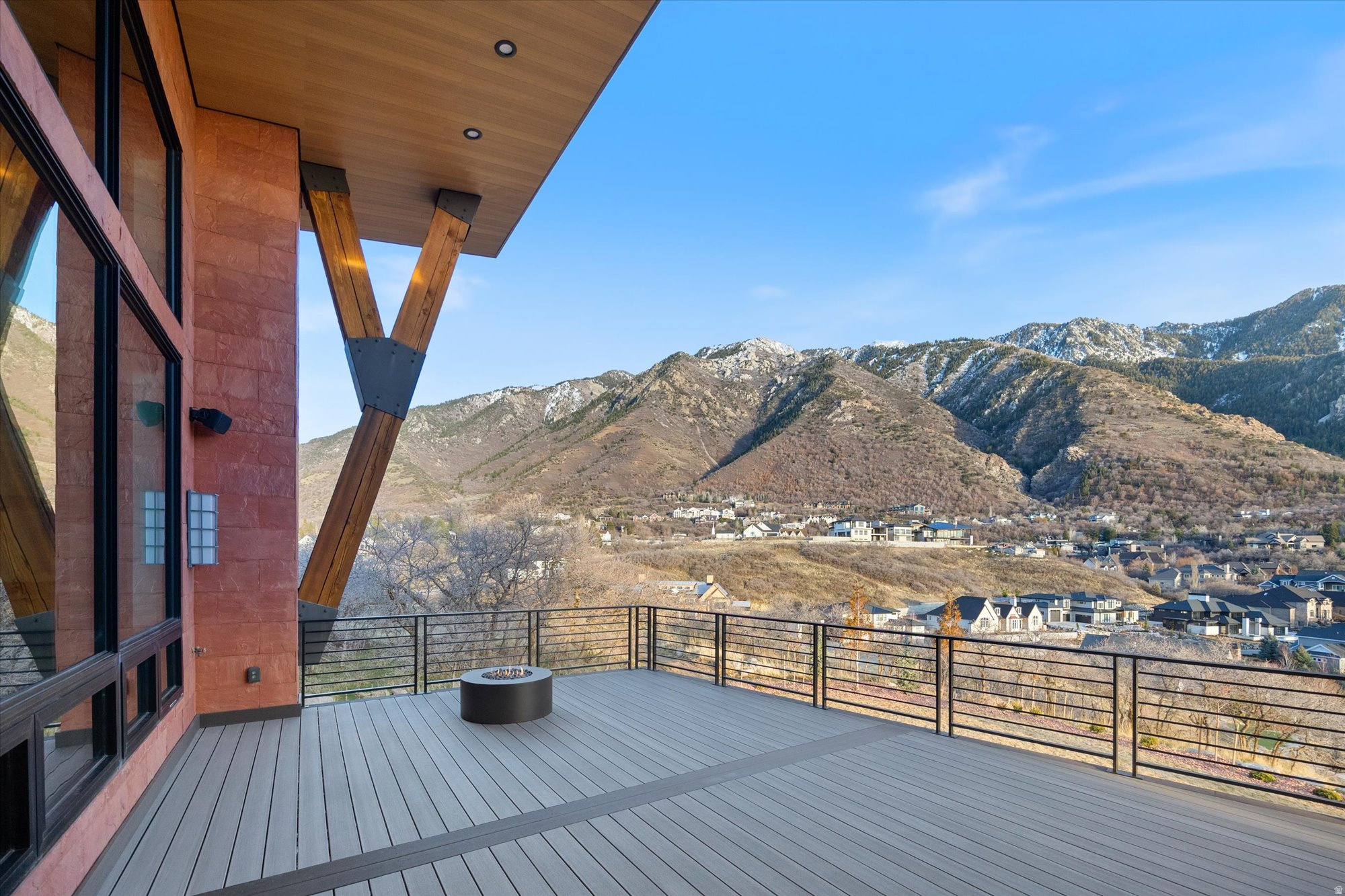 main property photo 18