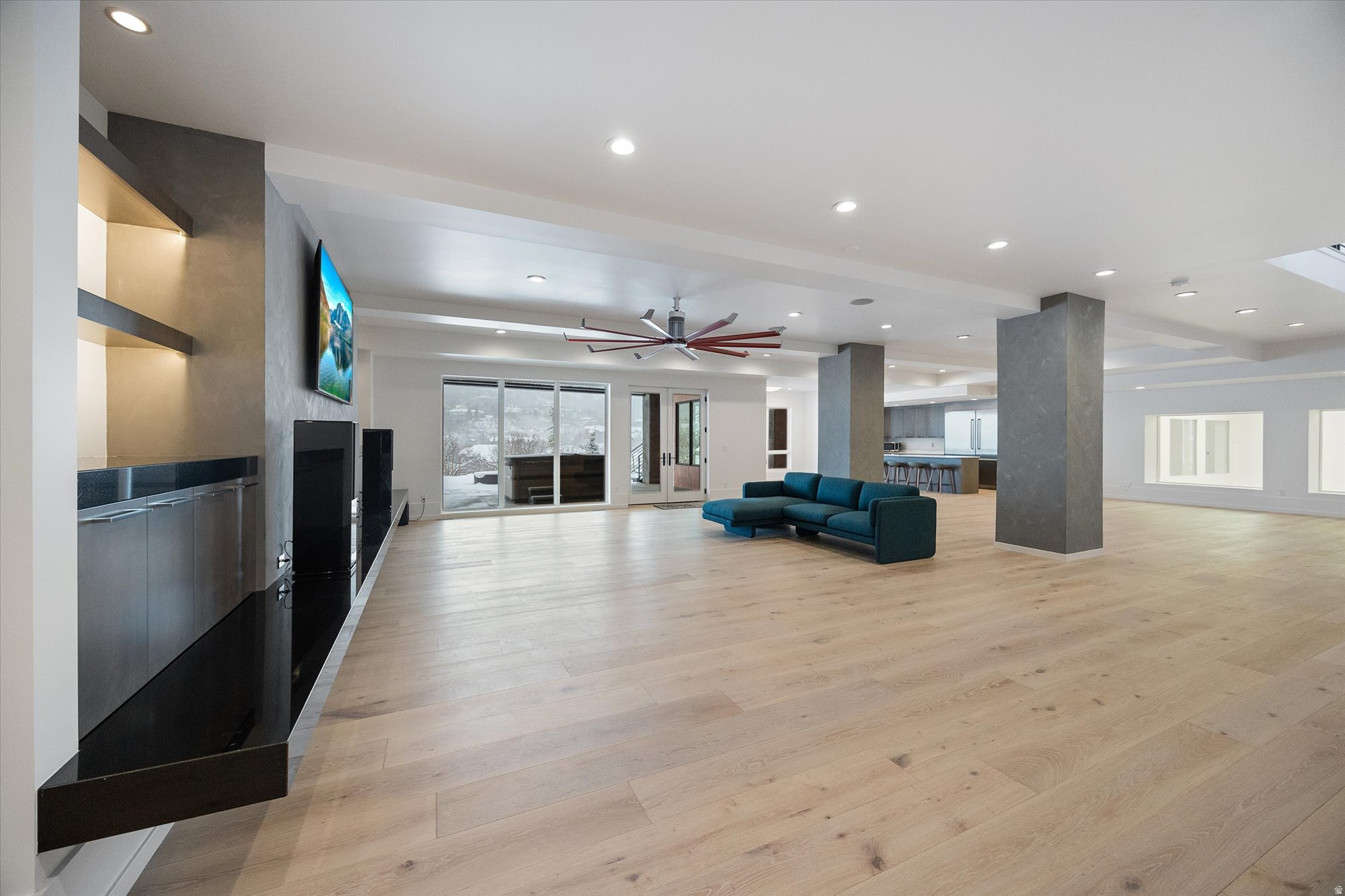 main property photo 51