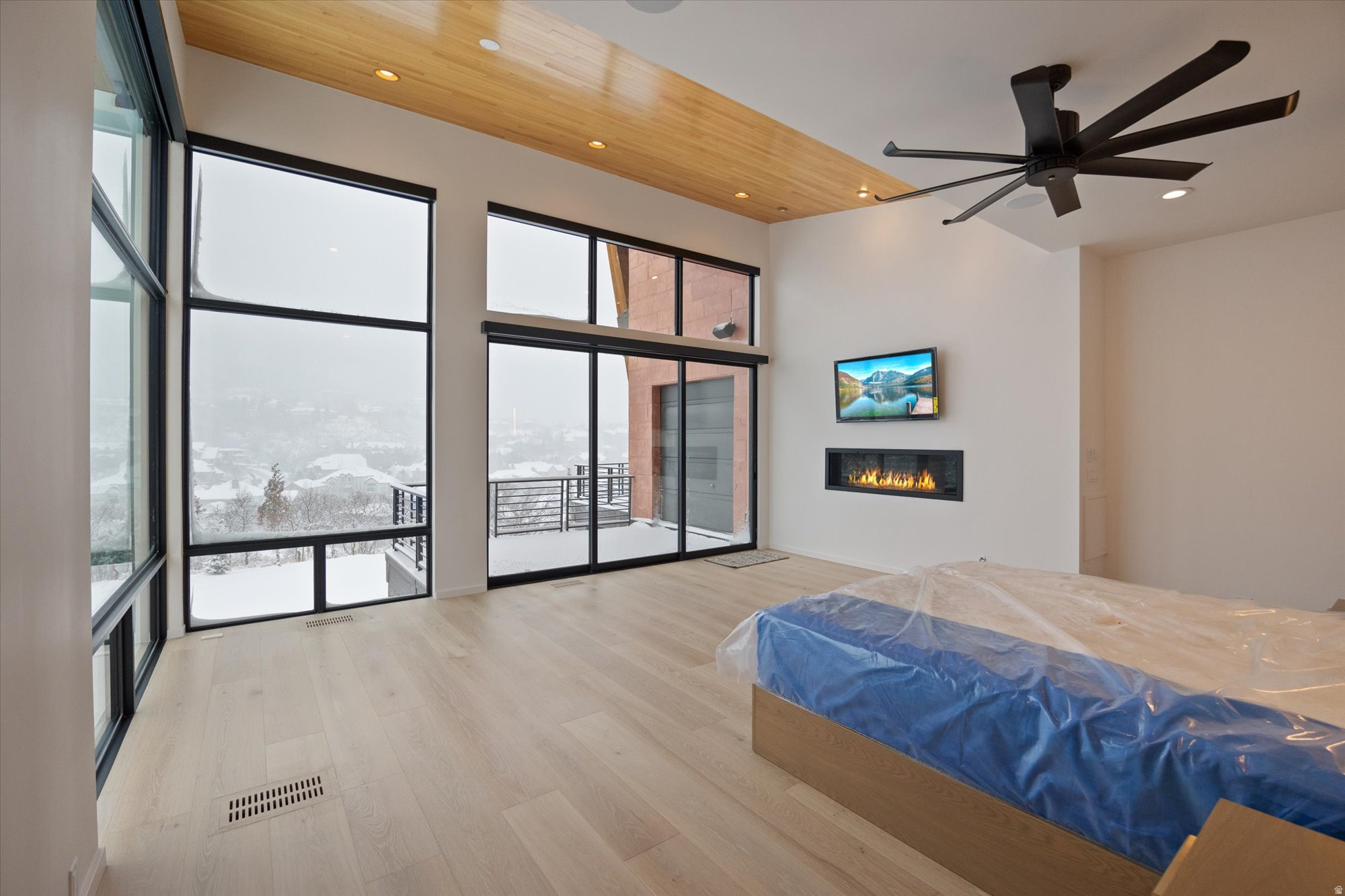 main property photo 60