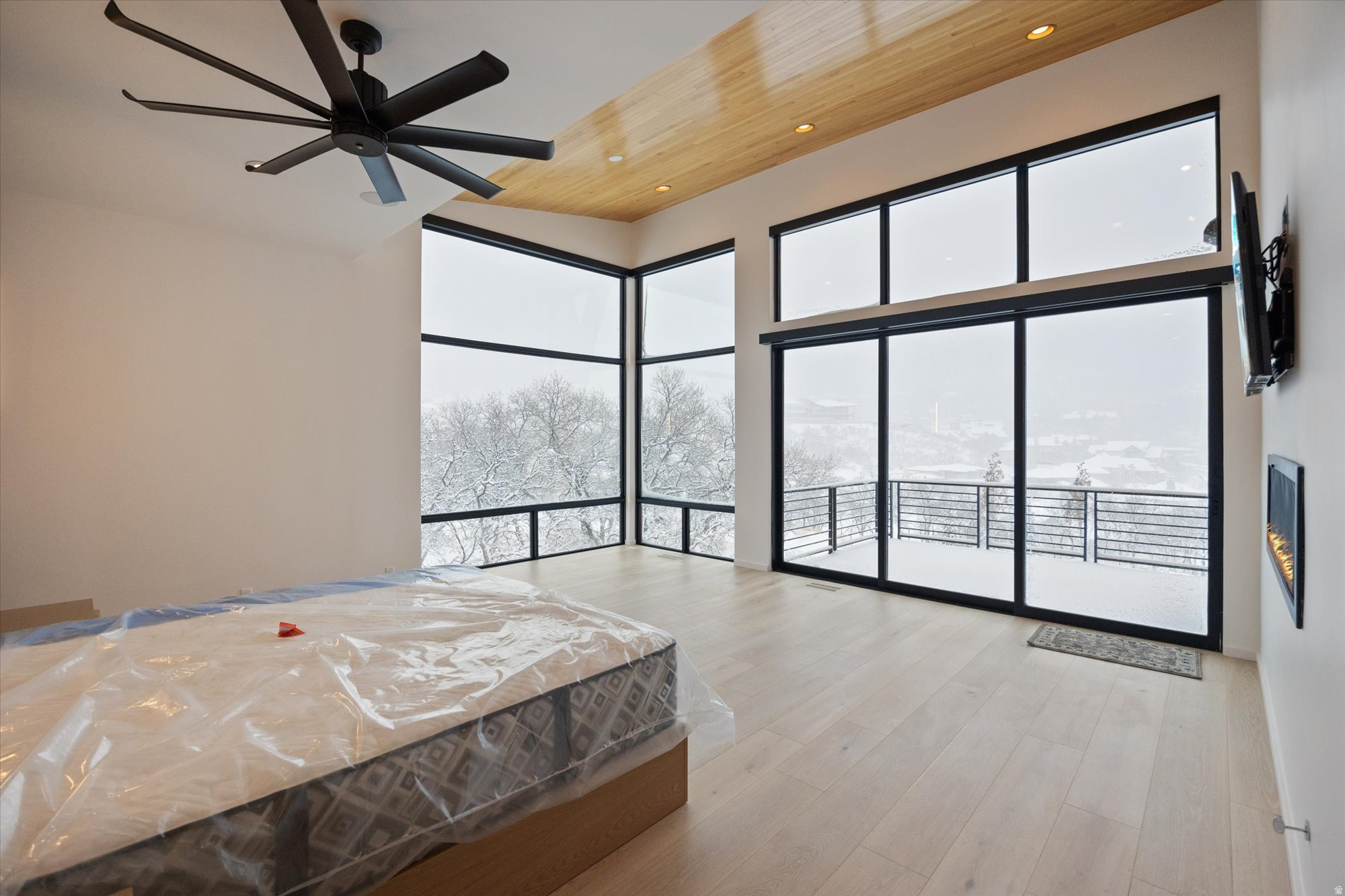 main property photo 61