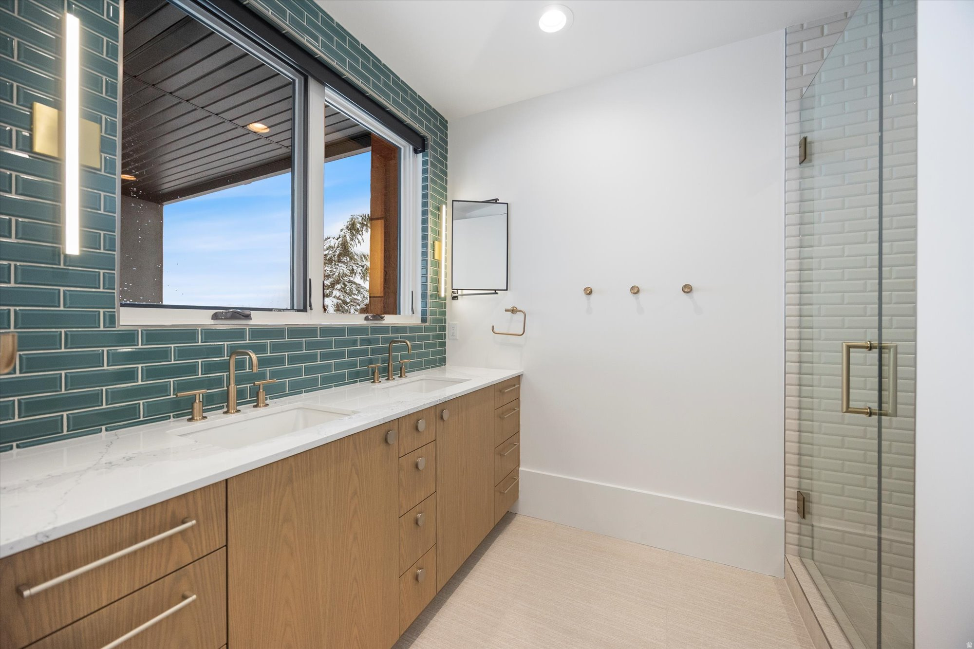 main property photo 76