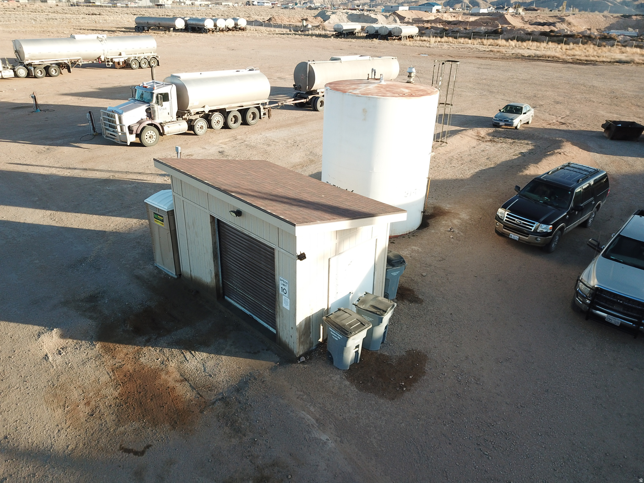 main property photo 27