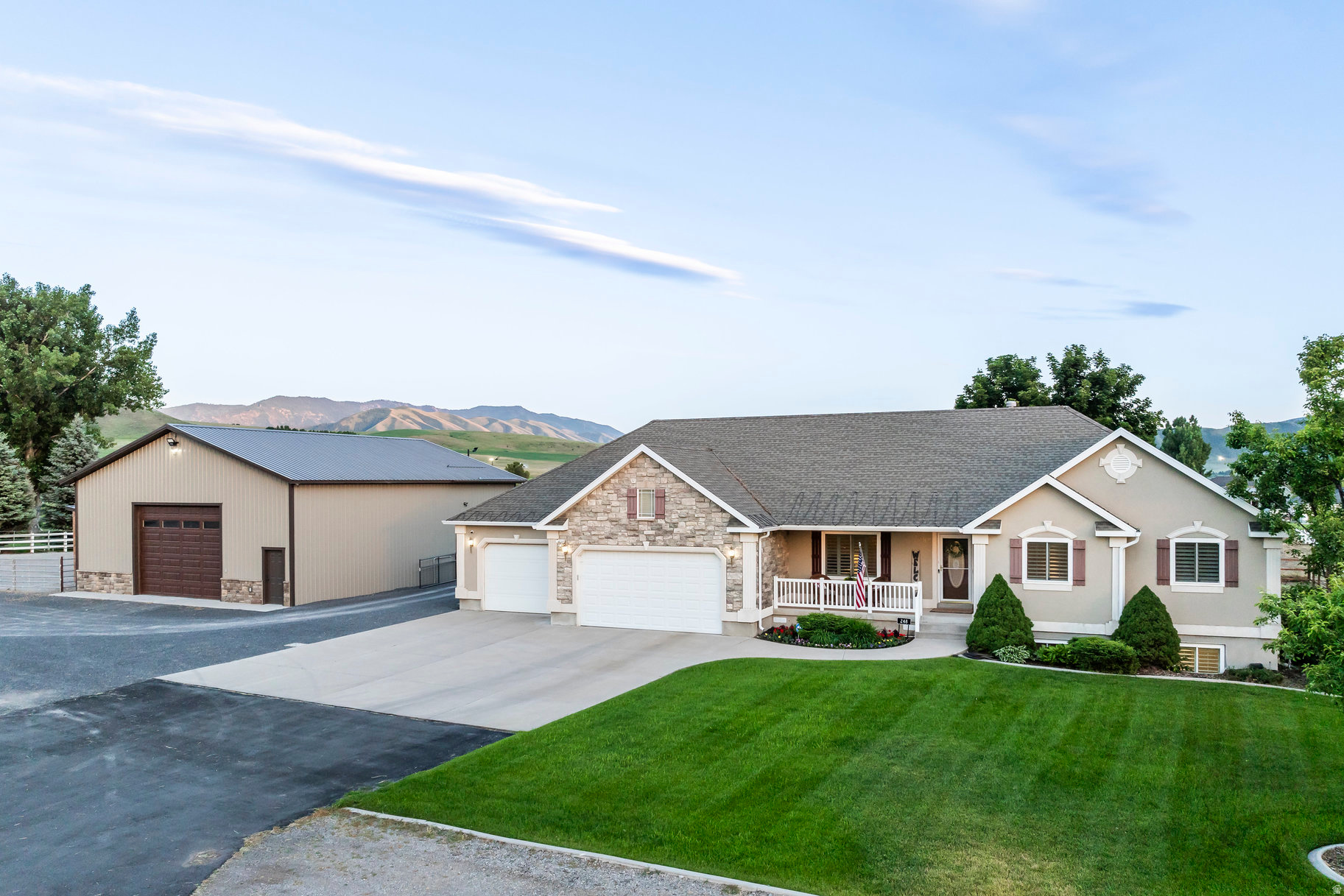 main property photo 73