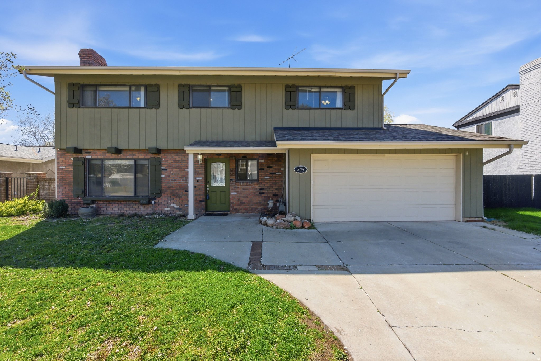 main property photo 2