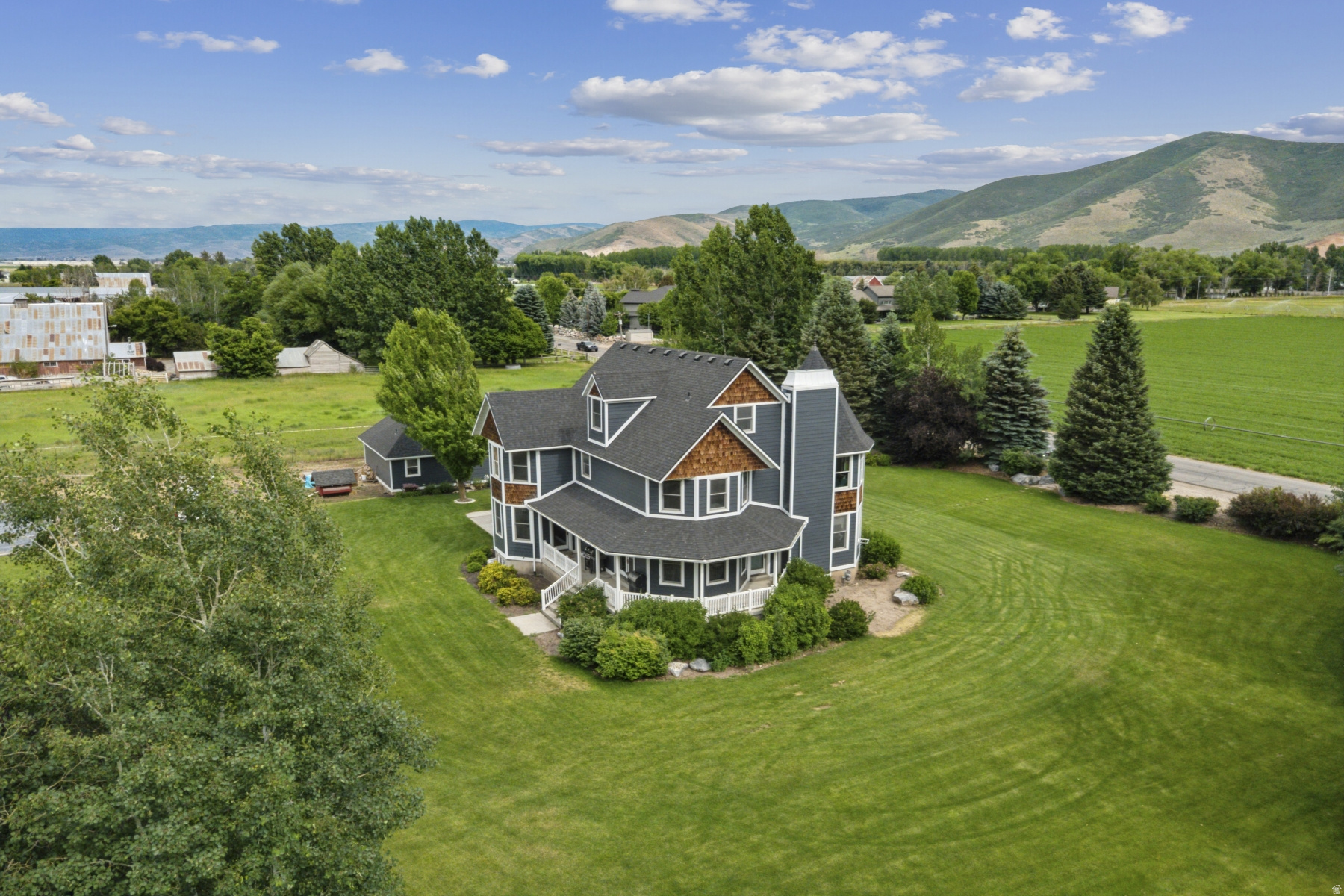 main property photo 21