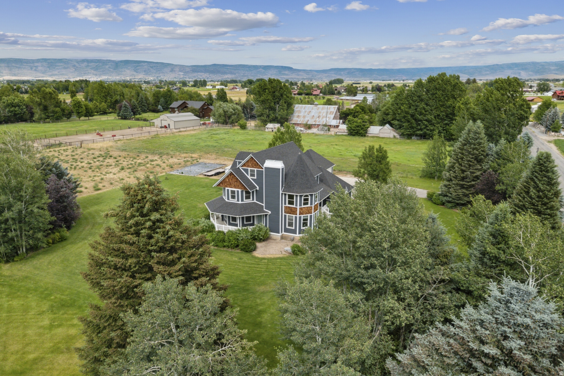 main property photo 31