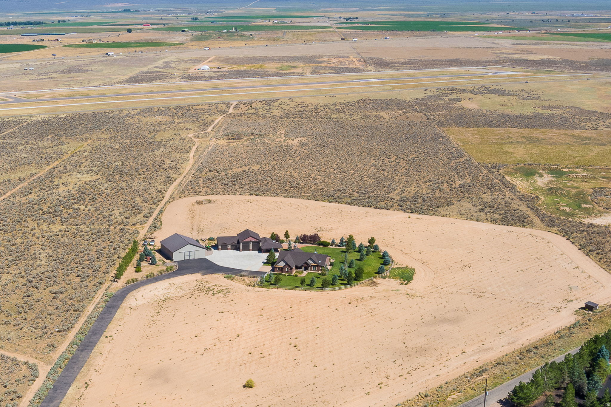 main property photo 5