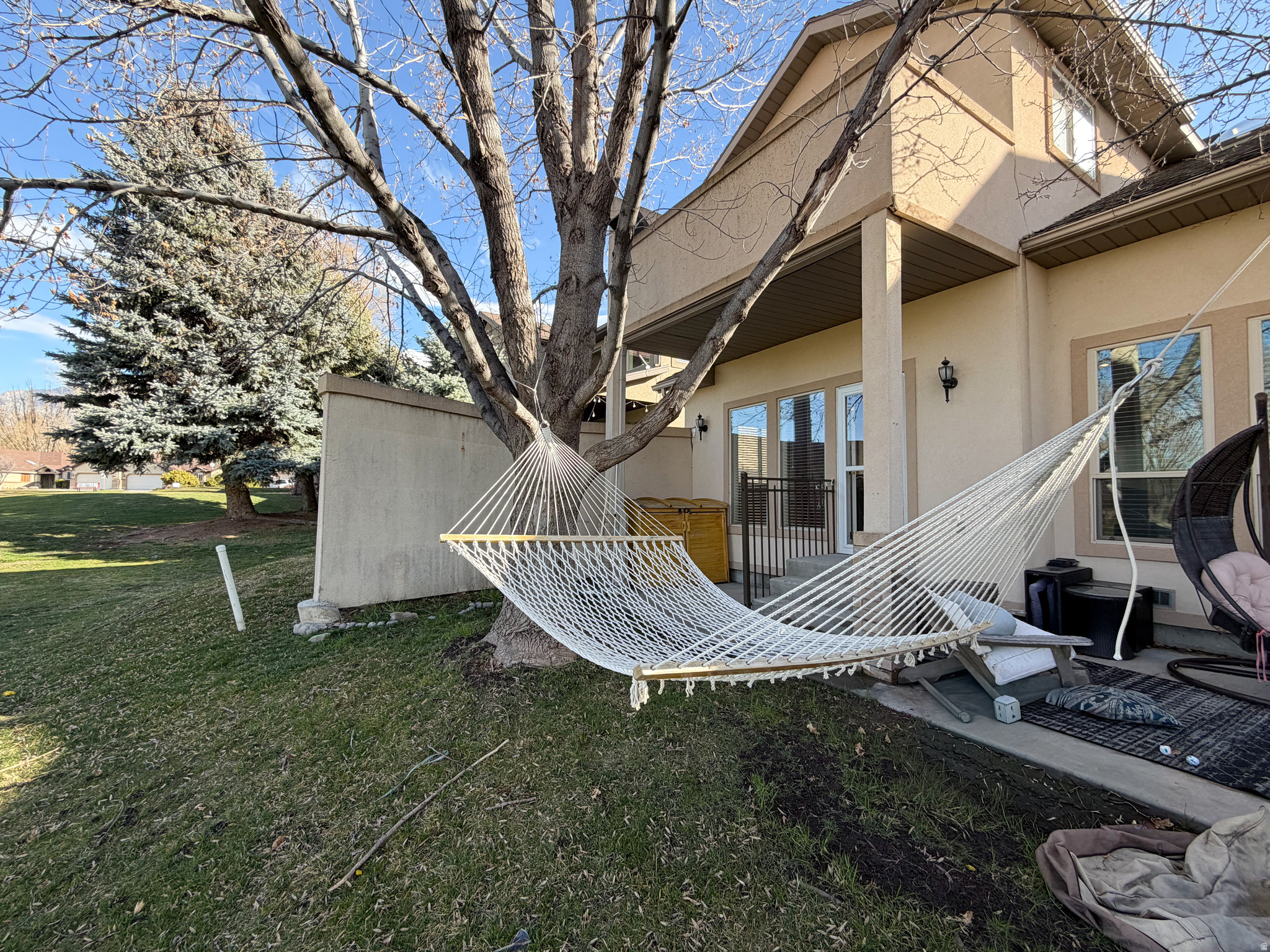 main property photo 51