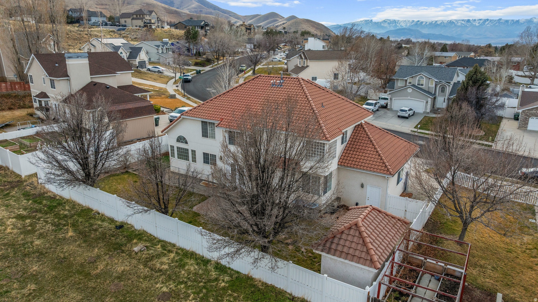 main property photo 42
