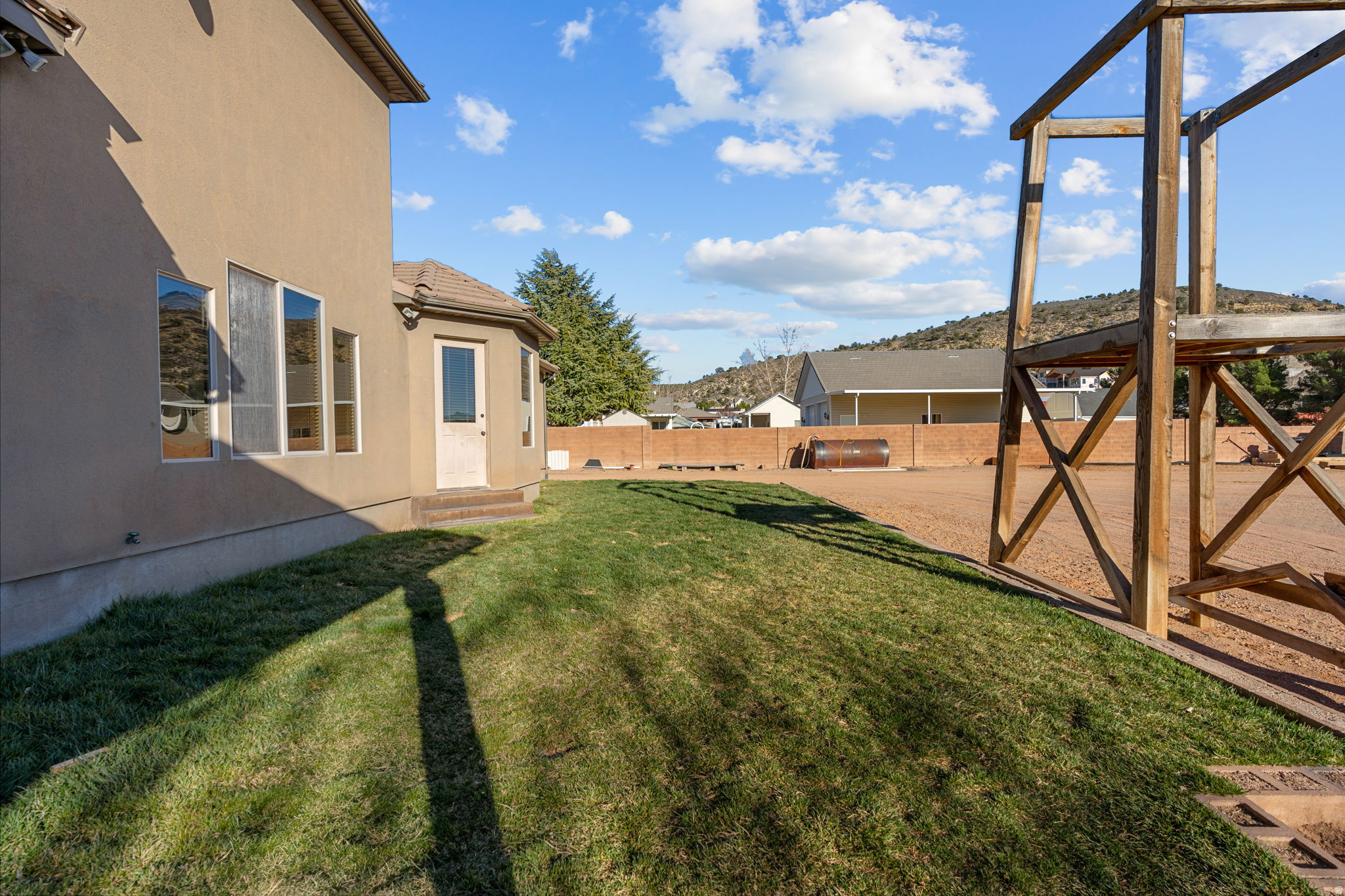 main property photo 58