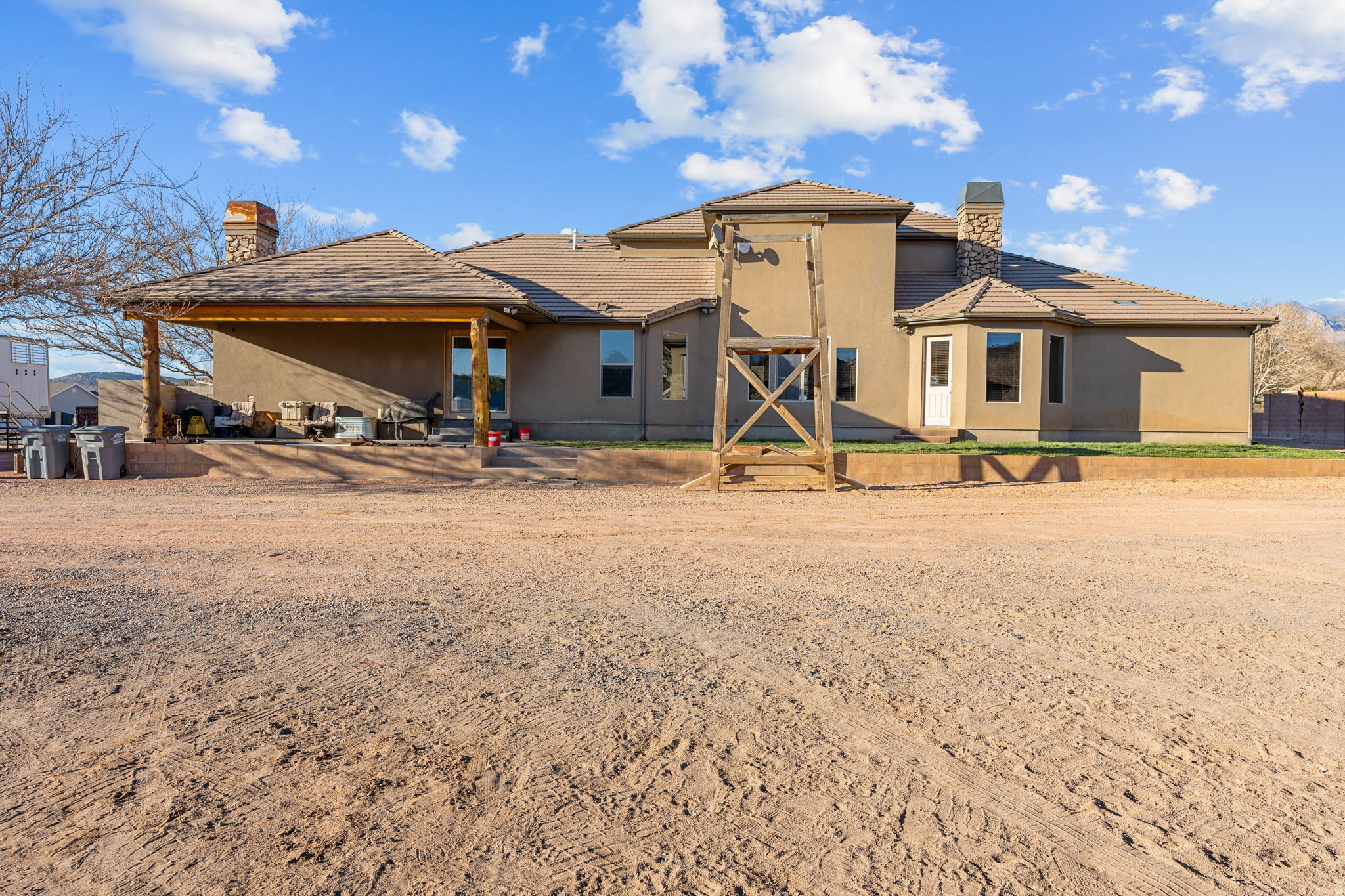 main property photo 75