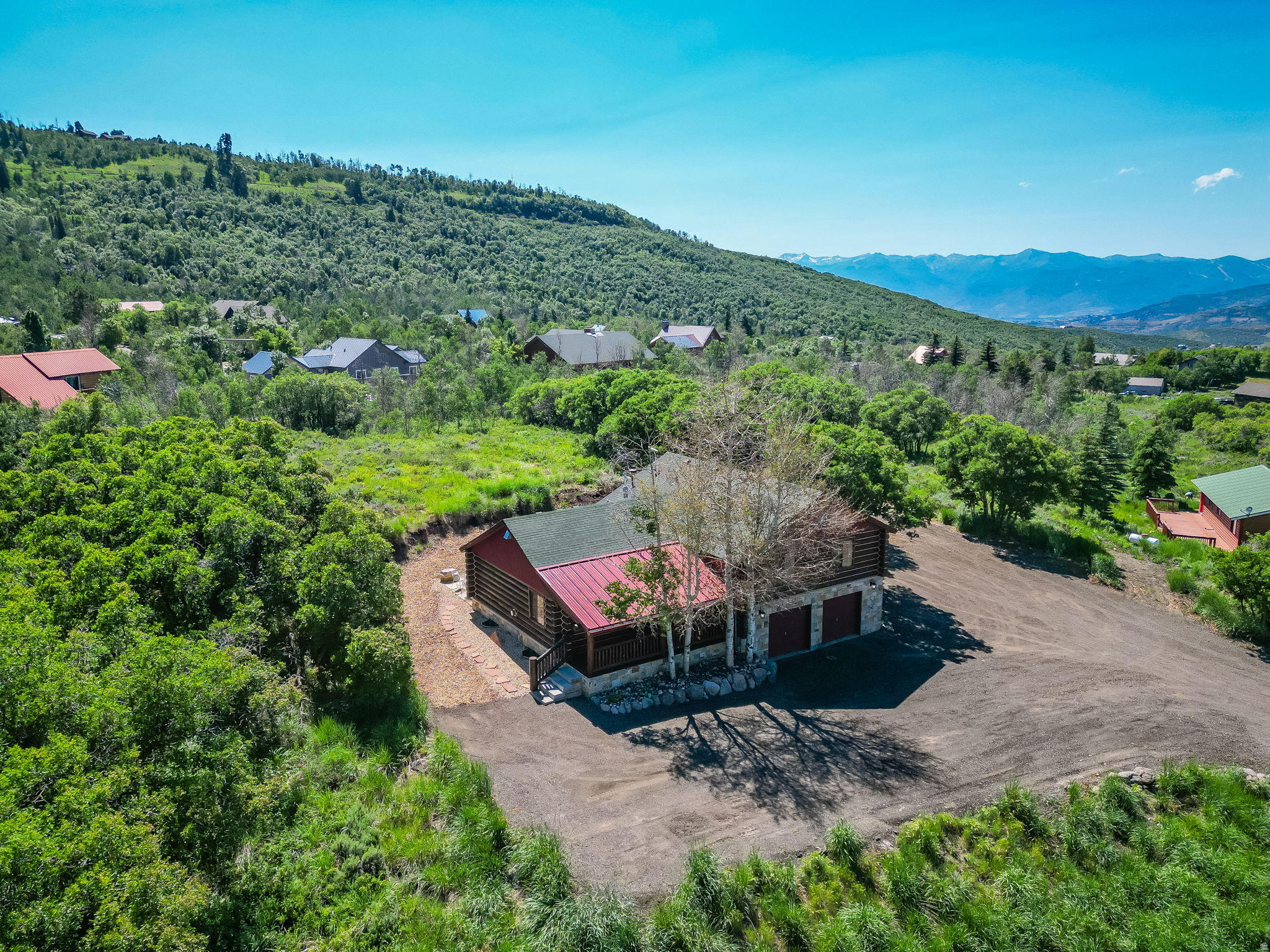 main property photo 2