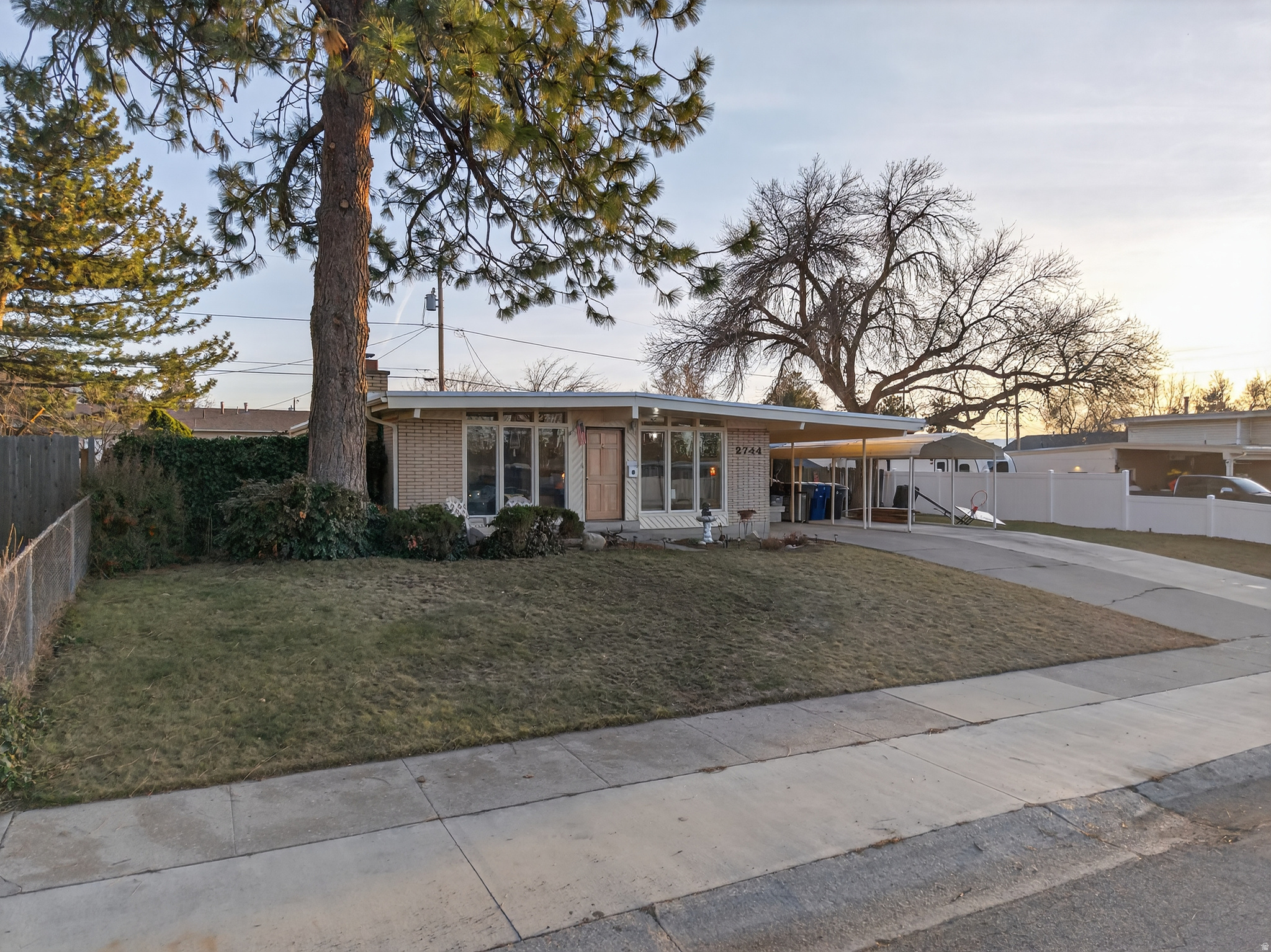 main property photo 31