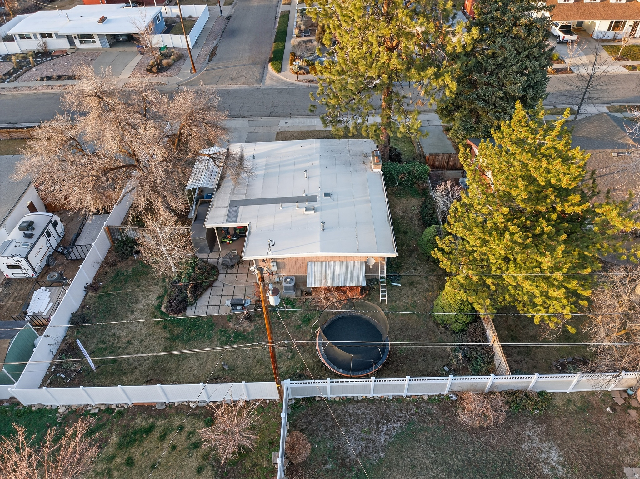 main property photo 38