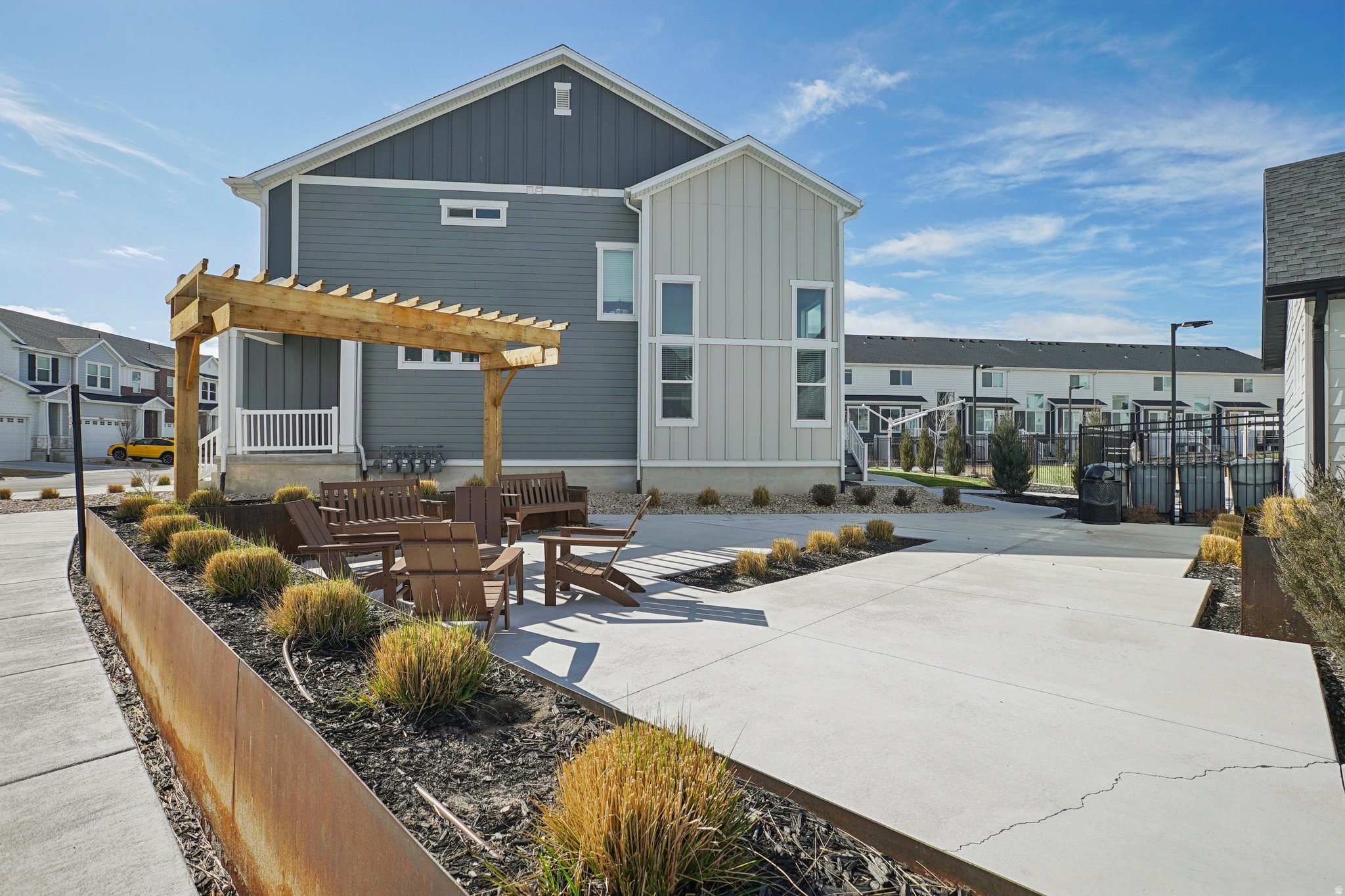 main property photo 31
