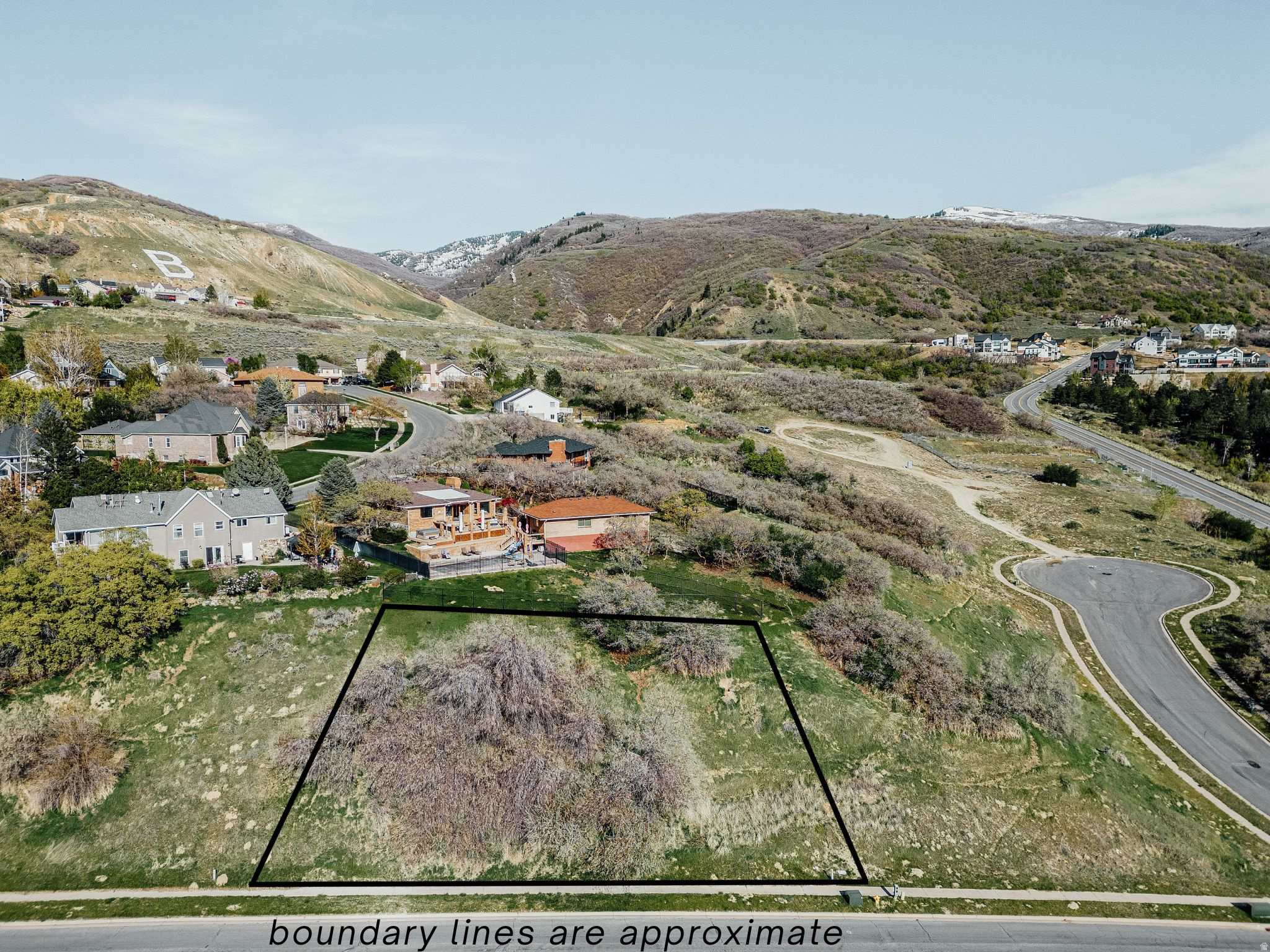 main property photo 7