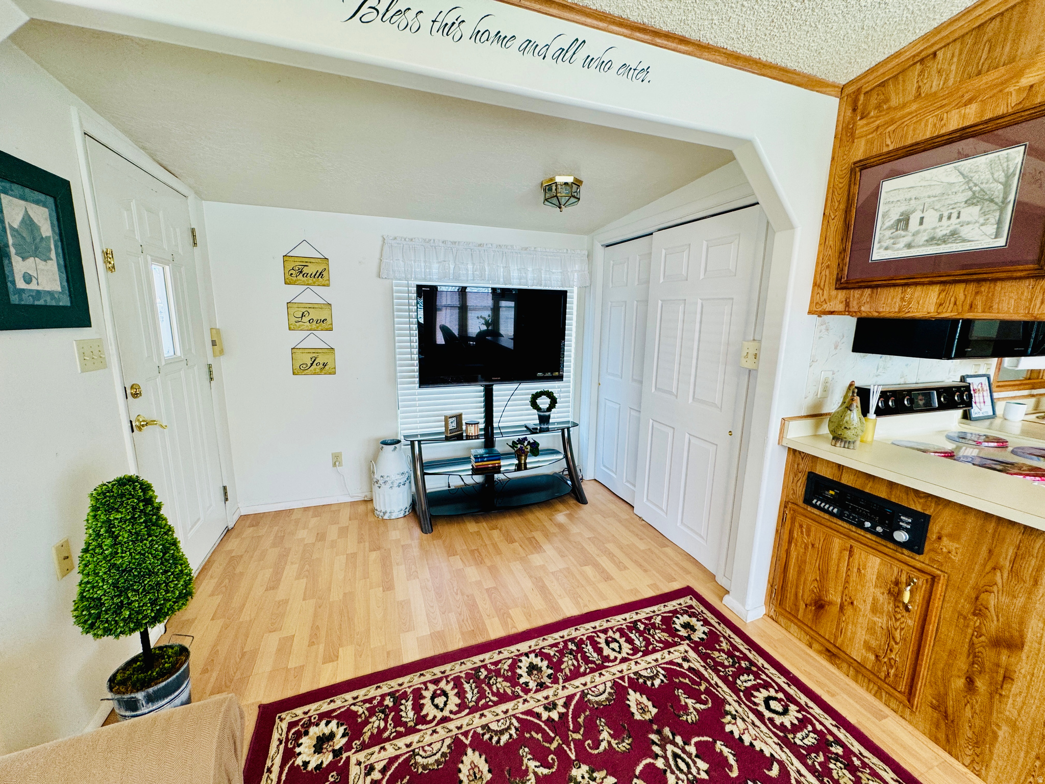 main property photo 5