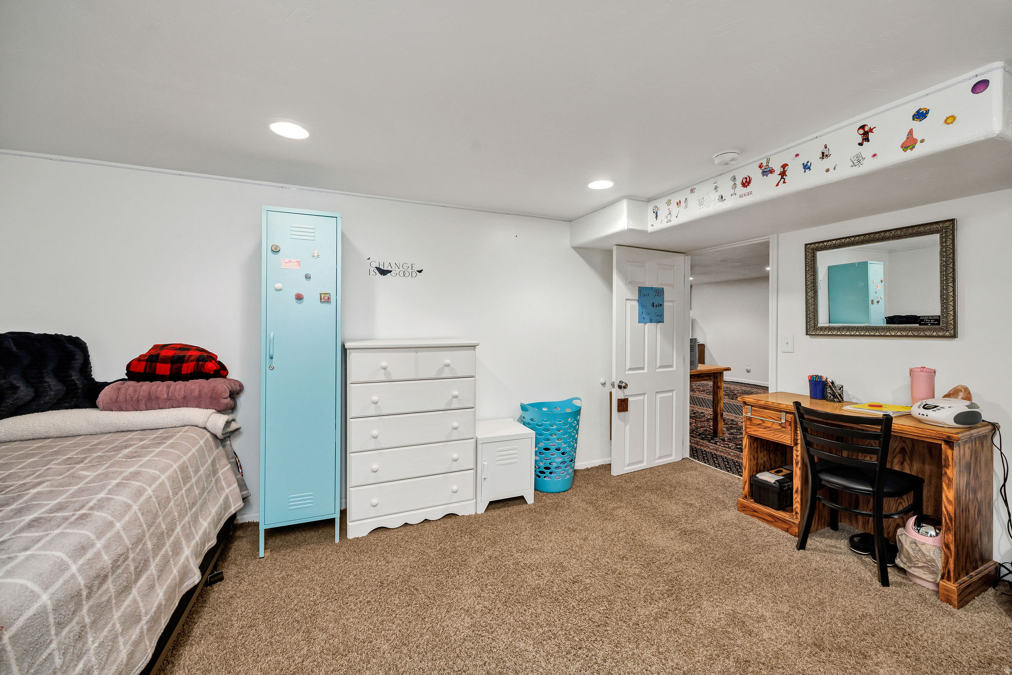 main property photo 28