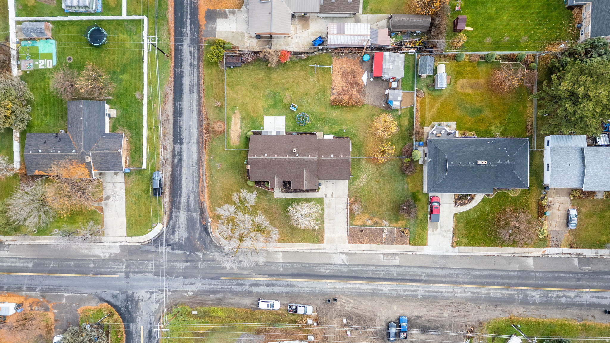 main property photo 48