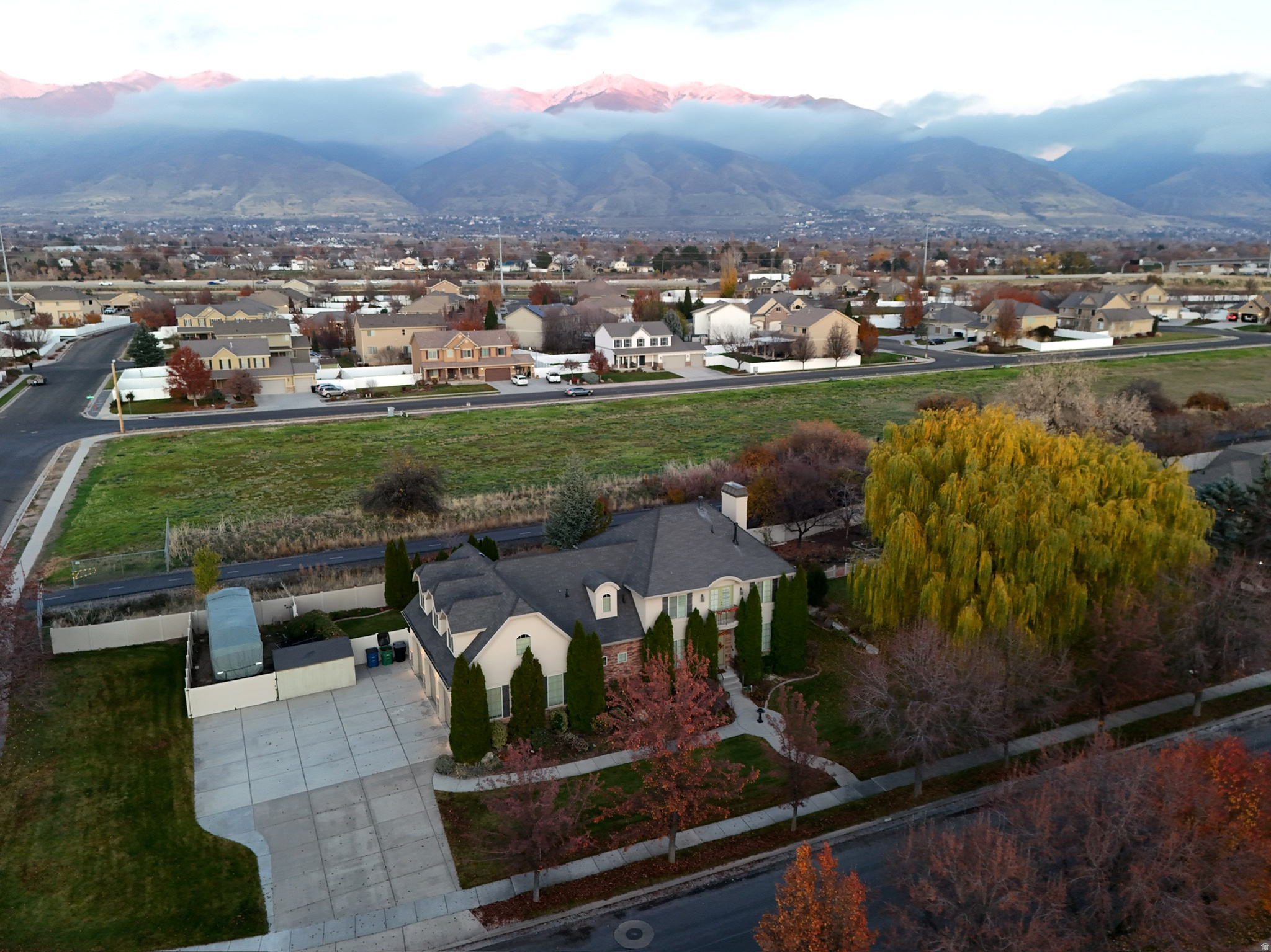 main property photo 44