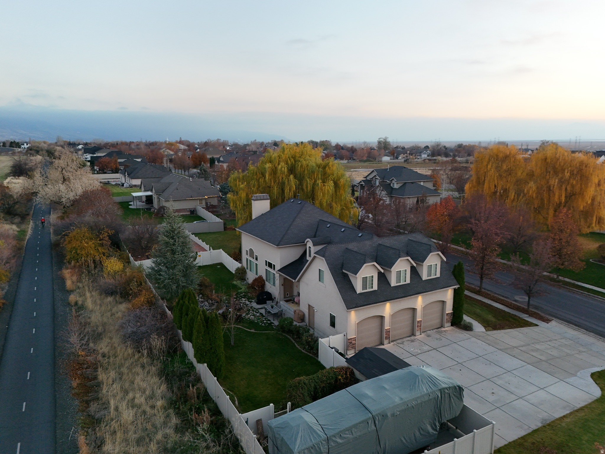 main property photo 46